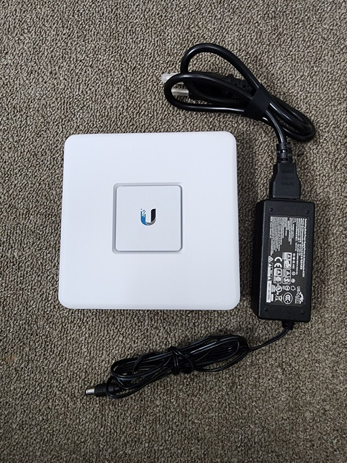 Ubiquiti Networks USG Unifi Security Gateway Router/Firewall ** FAST Shipping **