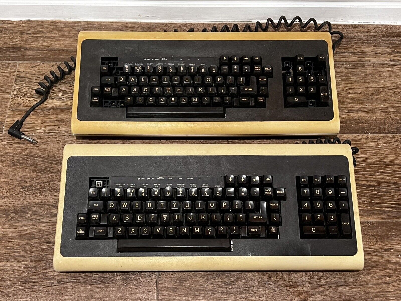 Lot of 2 Vintage DEC Digital Computer Mainframe VT100 Keyboards Untested