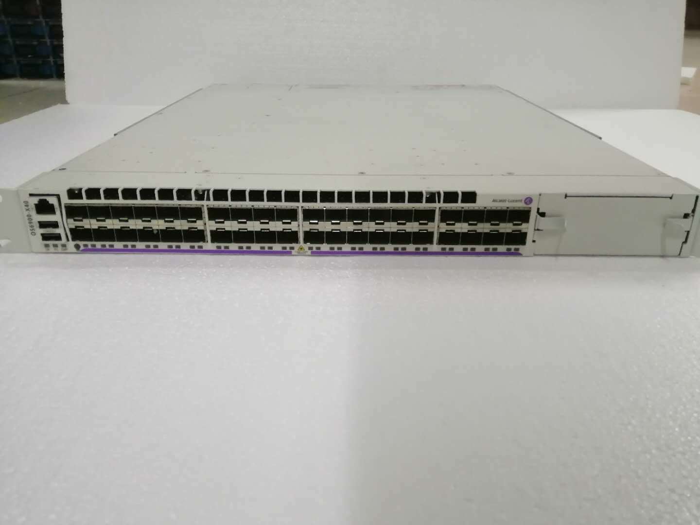 Alcatel-Lucent OS6900-X40 OmniSwitch 6900-X40 40-Port 10G SFP+ Switch W/ 2 PSU