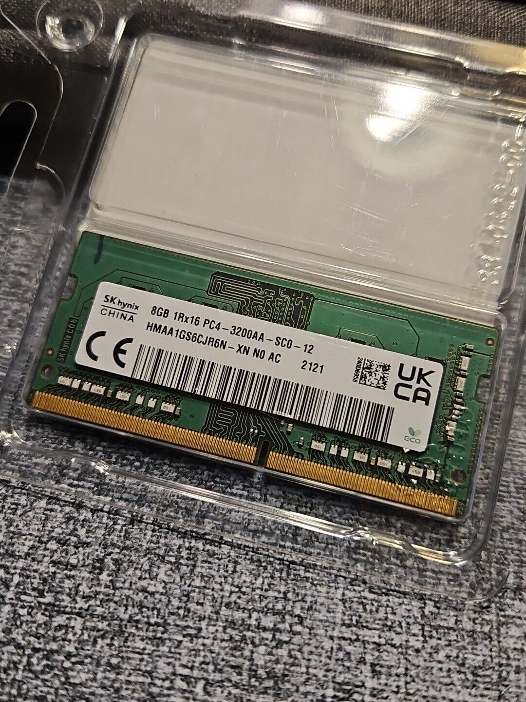 OEM SK Hynix (8GB) DDR4 1Rx16 (PC4-3200AA) (HMAA1GS6CJR6N-XN NO AC) SODIMM 