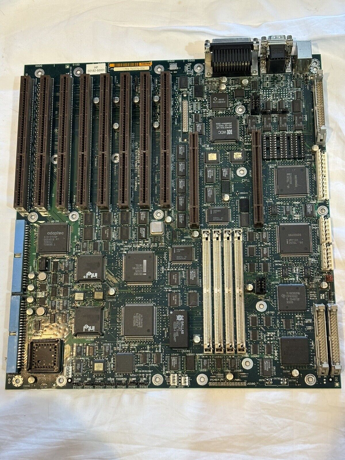 UNTESTED AS-IS HP System Board D2182-69006 Mfr P/N D2182-60001 LM Netserver