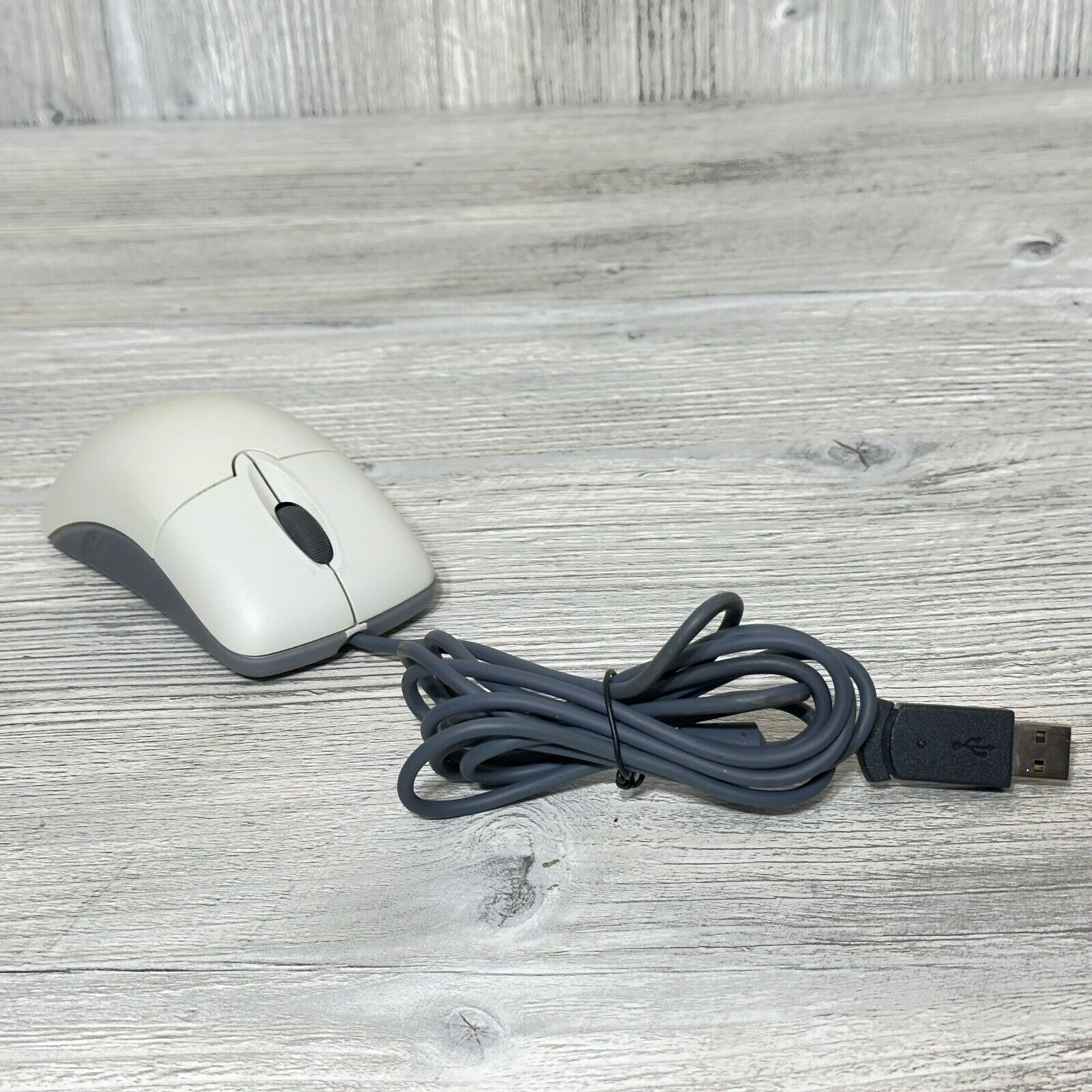Vintage White Microsoft Wheel Mouse Optical Mouse 1.1A USB & PS/2 Compatible