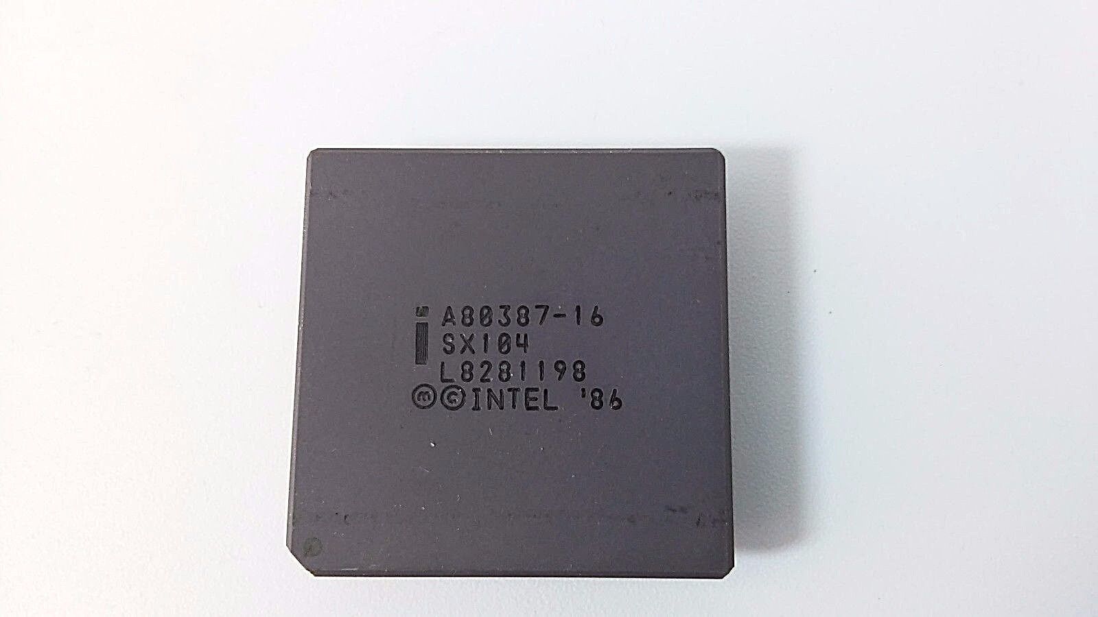 New Intel CPU A80387-16 SX104 Ceramic CoProcessor Vintage '86 Museum Rare Old