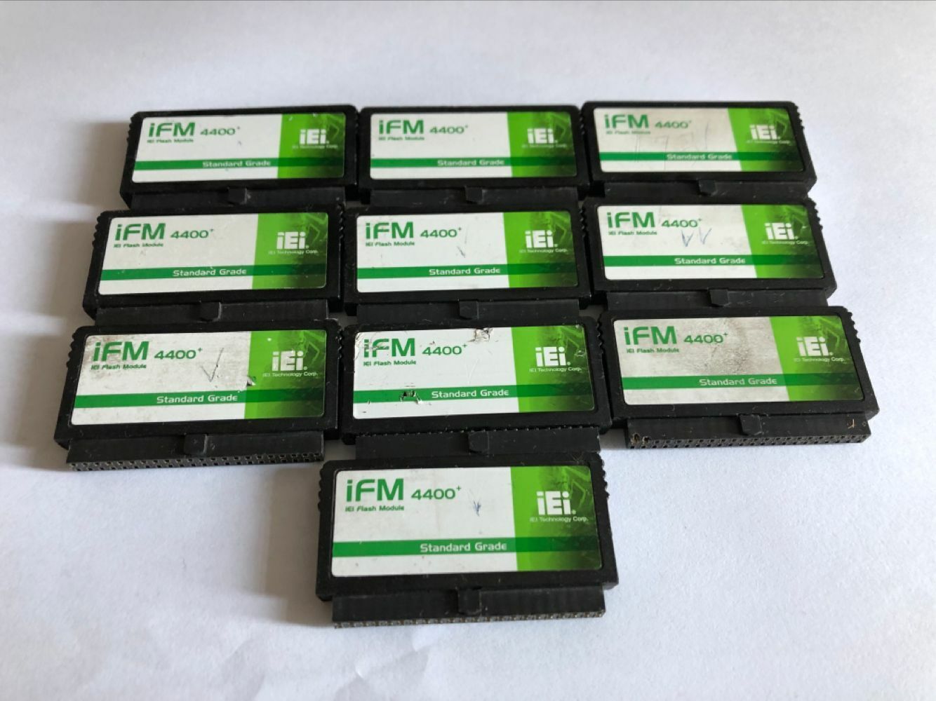 10PCS IFM 4400 IEI FLASH MODULE 2GB 44PIN DOM