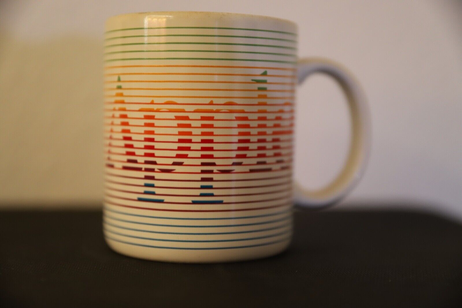 Apple coffee mug vintage 1980's - very rare
