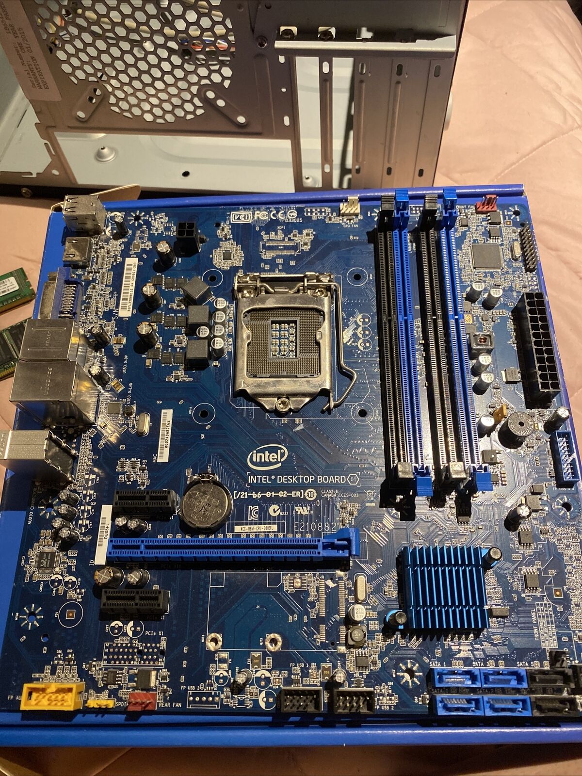 Intel DB85FL, LGA 1150 (BOXDB85FL) Motherboard