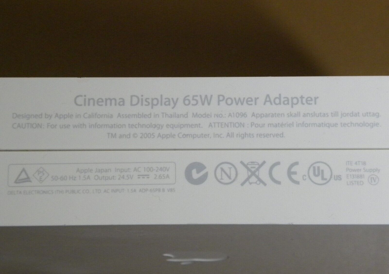 APPLE OEM Original Cinema Display (Aluminum) Power Supply AC Adapter 65w or 90w