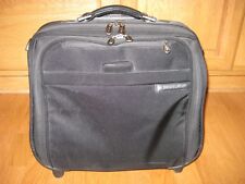 Briggs and Riley B214 computer tablet rolling carry on suitcase. speed thru picture