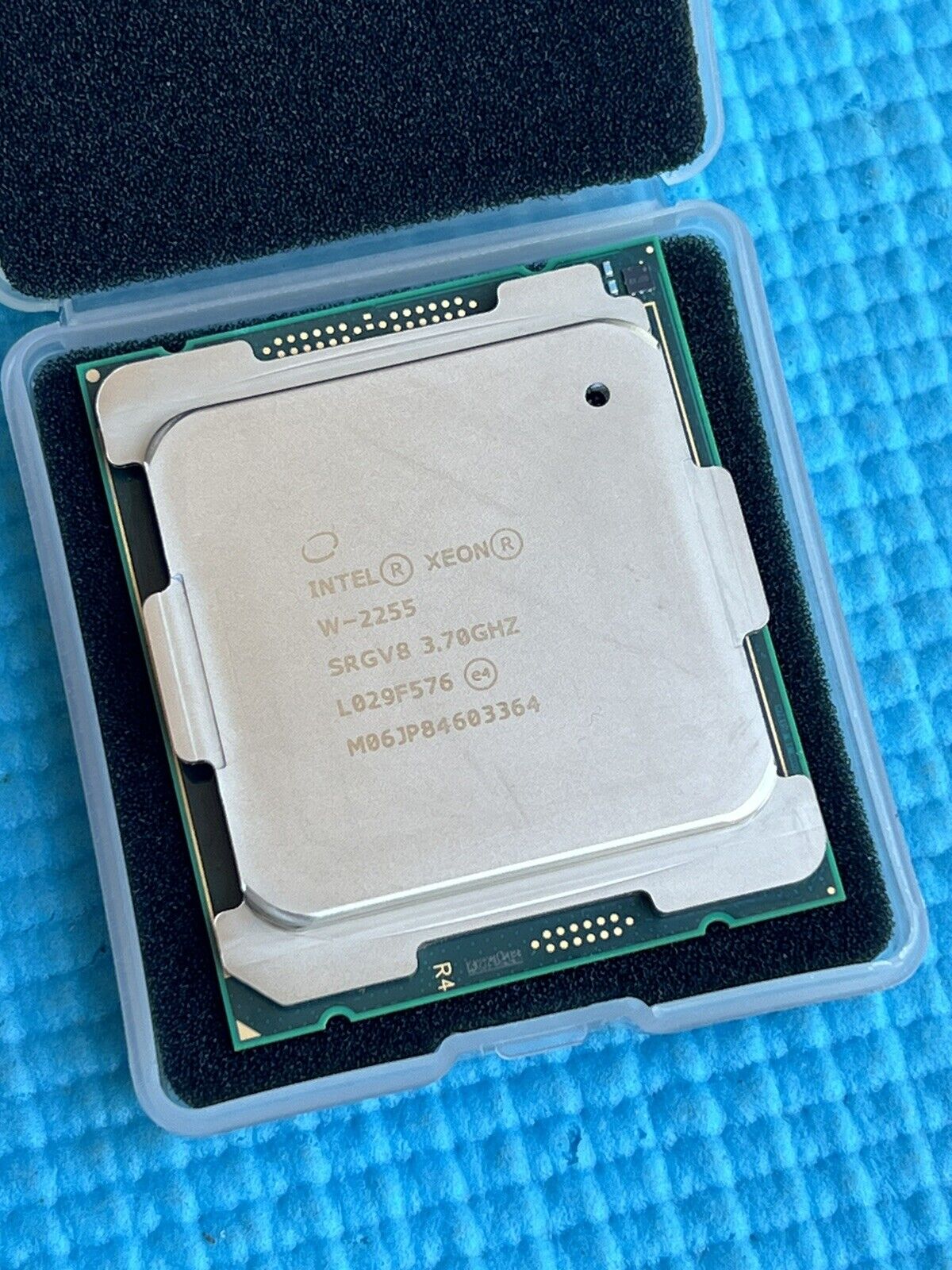 Intel Xeon W-2255 3.7GHz 10 Core (SRGV8) Processor 165W -SN:M06JР84603364