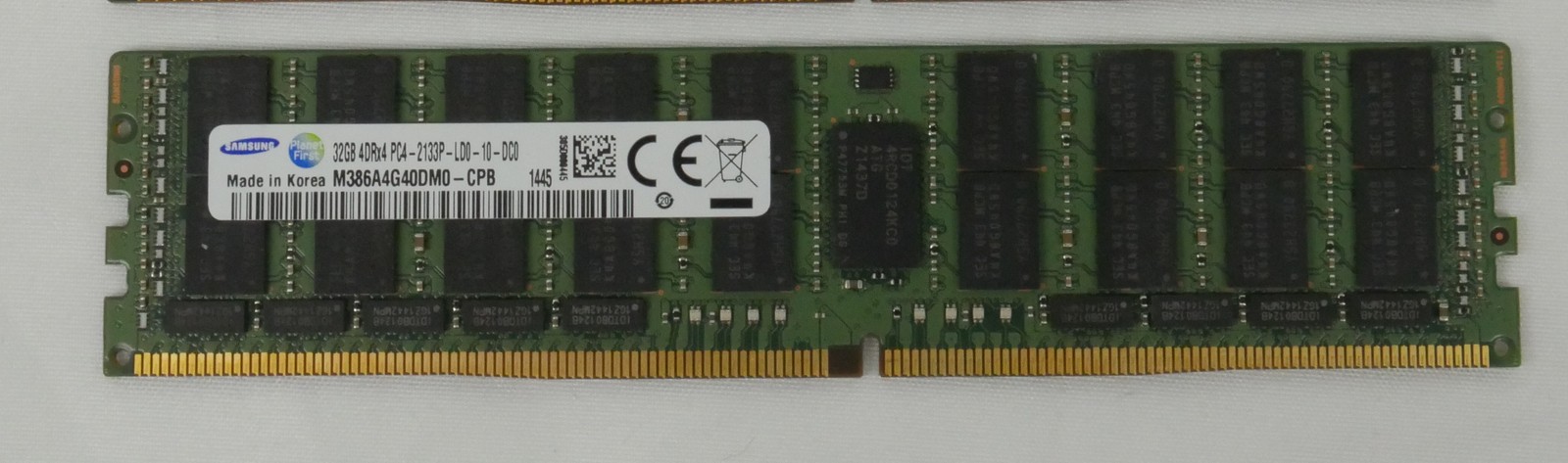 Server Memory: Samsung 32GB 4DRx4 PC4-2133P ECC LRDIMM DDR4 M386A4G40DM0-CPB Server Memory: Samsung 32GB 4DRx4 PC4-2133P ECC LRDIMM DDR4 M386A4G40DM0-CPB