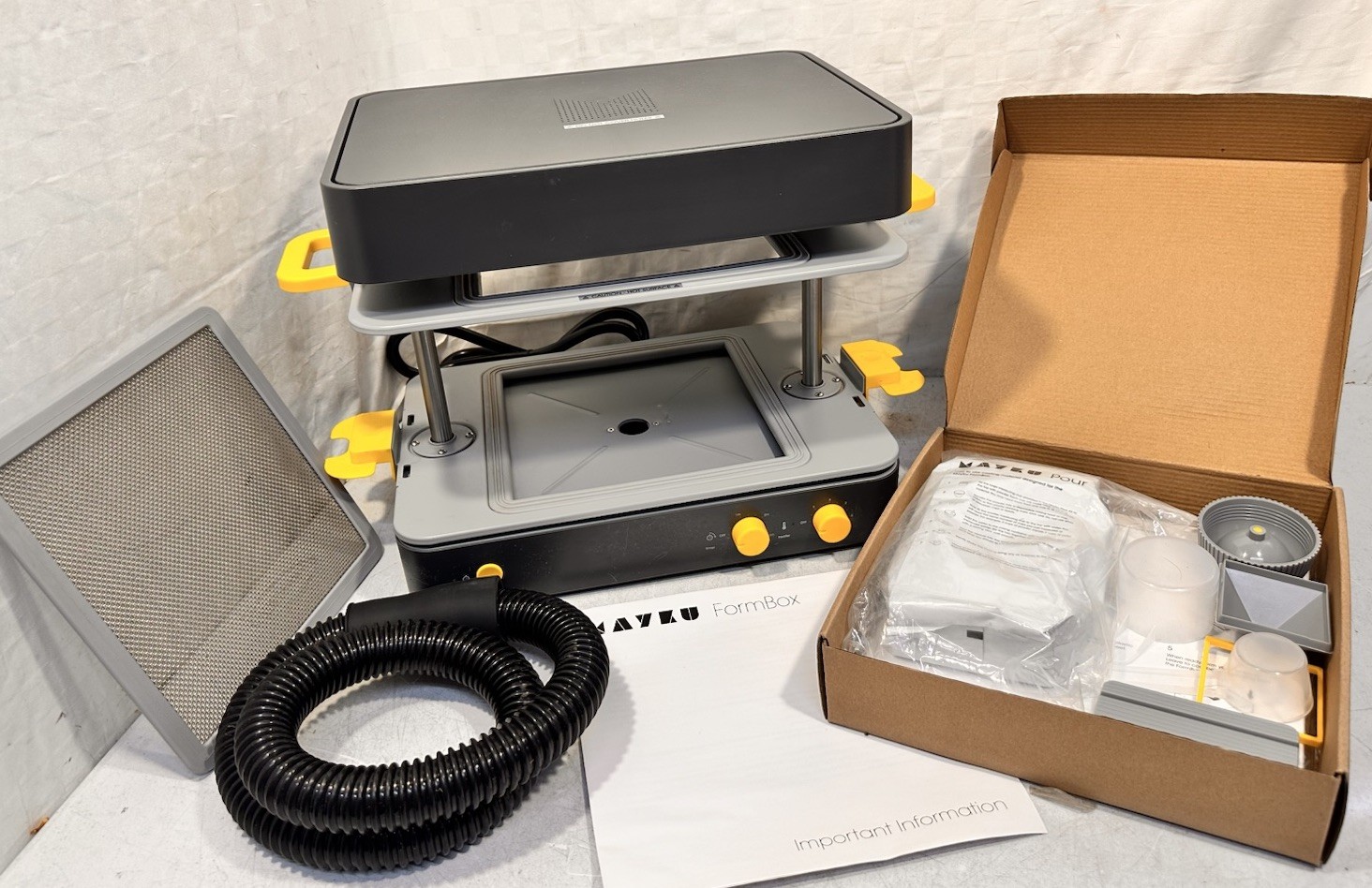 MAYKU FormBox Desktop Vacuum Forming Machine W / Starter Kit MAYKU FormBox Desktop Vacuum Forming Machine W / Starter Kit