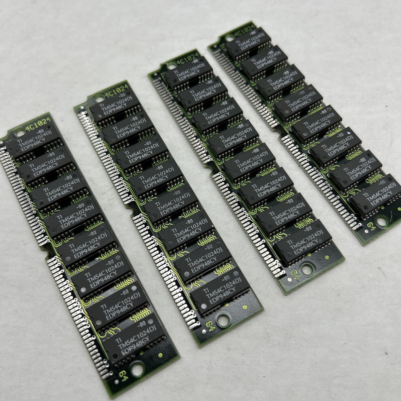 4MB (4) 1MB 64Pin AST / MAC Fast Page Non-Parity FPM MEMORY 80NS SIMM 64Pin 4MB (4) 1MB 64Pin AST / MAC Fast Page Non-Parity FPM MEMORY 80NS SIMM 64Pin