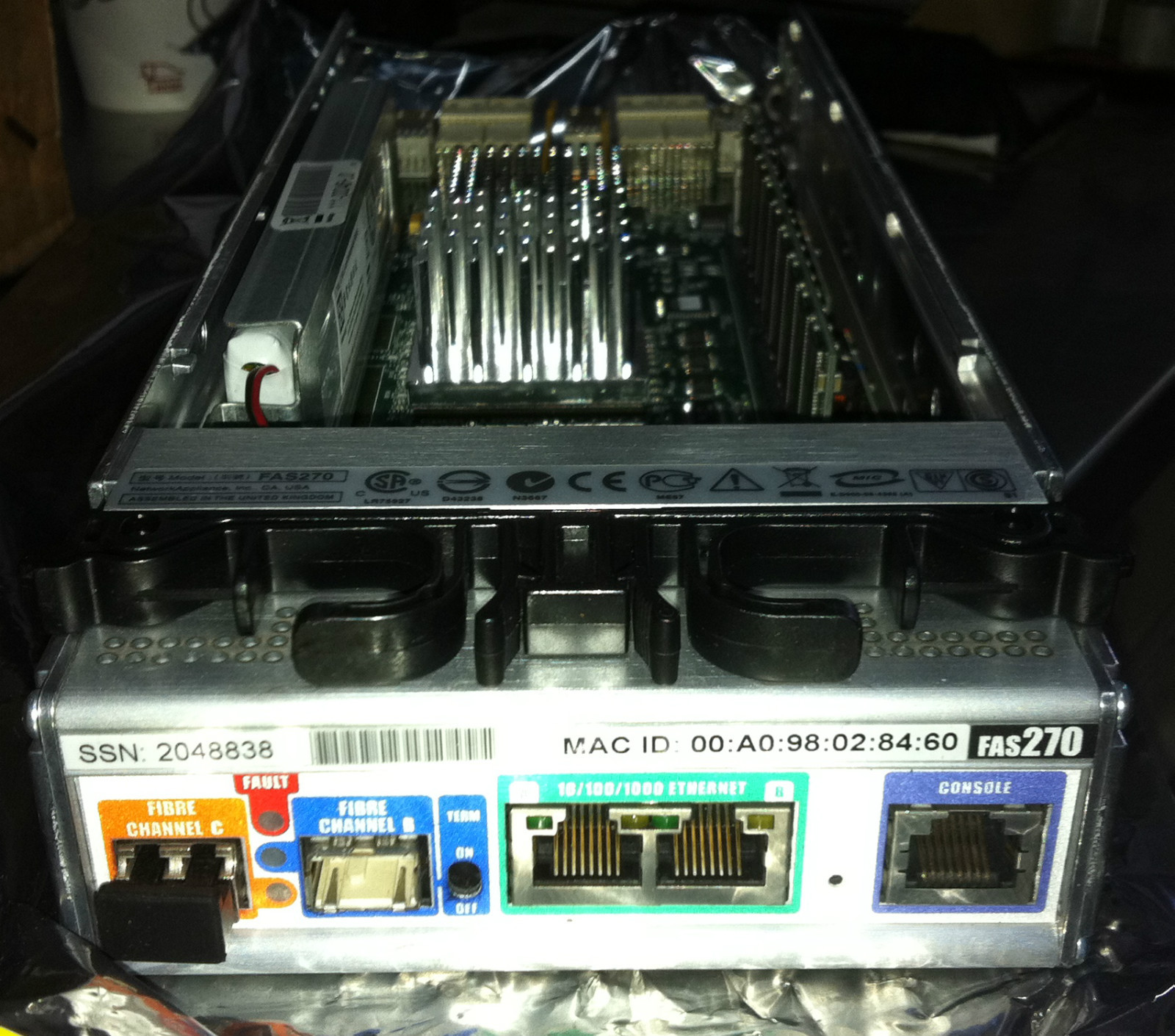 NetApp FAS270 Controller Module 111-00046 w/Battery, Memory 107-00010 & CF card NetApp FAS270 Controller Module 111-00046 w/Battery, Memory 107-00010 & CF card