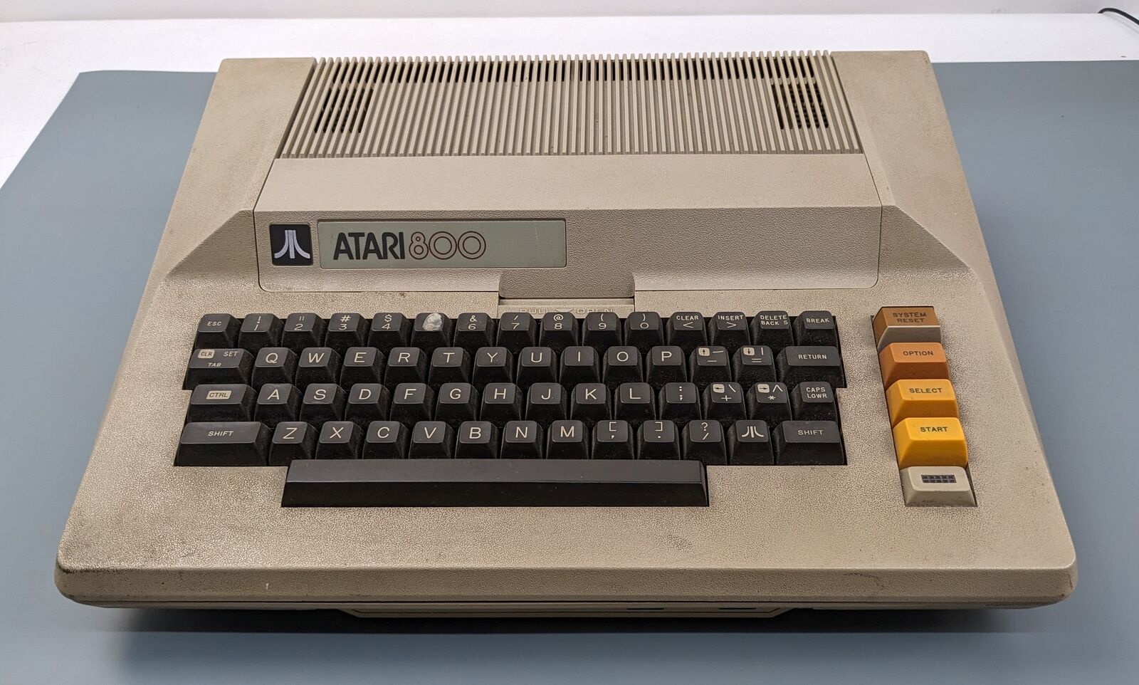 Atari 800 Computer -- BAREBONES ONLY - MISSING PARTS