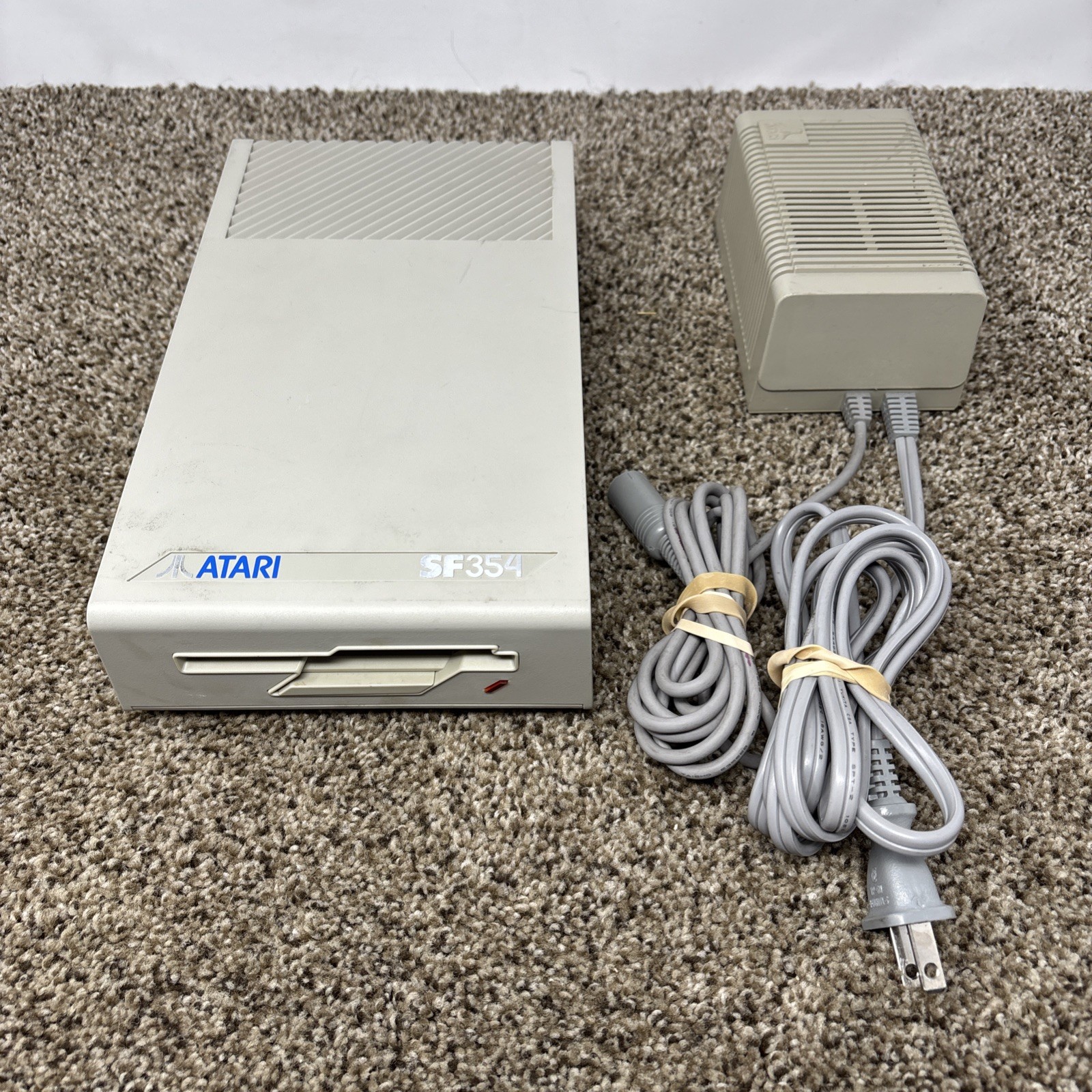 Vintage Atari SF354 Floppy Disk Drive & Power Supply FOR PARTS OR REPAIR AS IS Vintage Atari SF354 Floppy Disk Drive & Power Supply FOR PARTS OR REPAIR AS IS