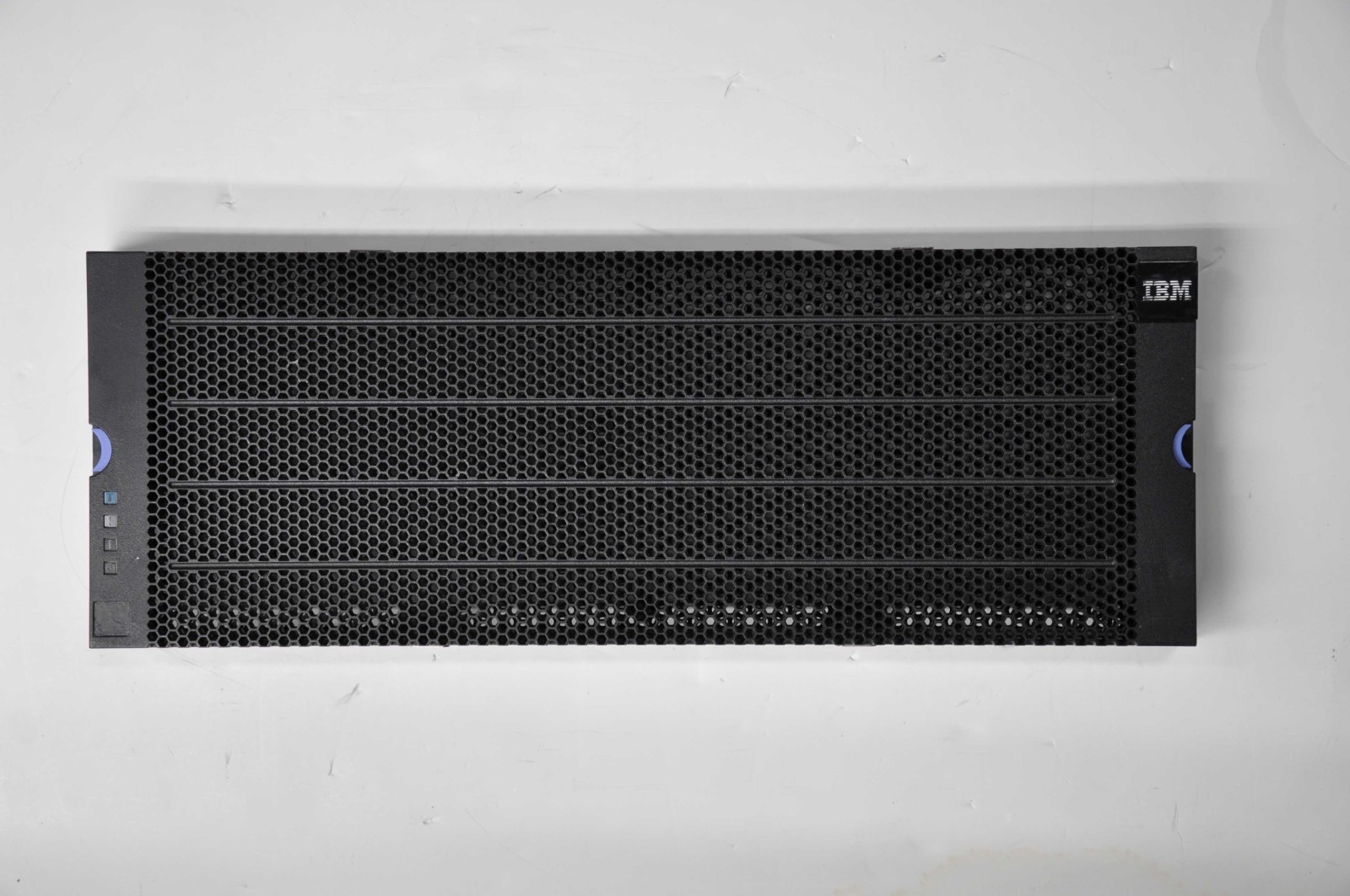IBM Front Bezel Grade A 59Y5315 IBM Front Bezel Grade A 59Y5315