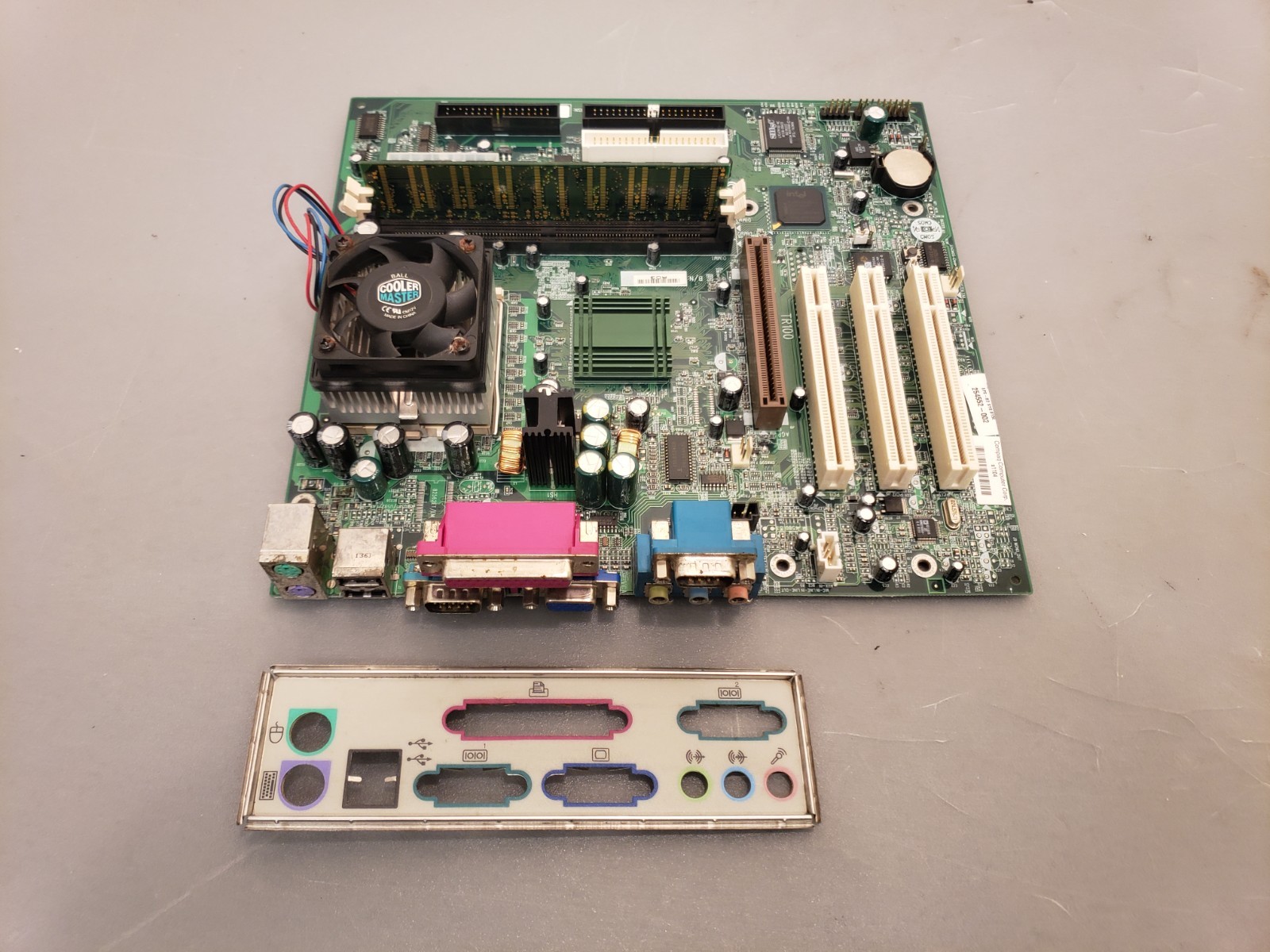 Vintage Compaq TR100 254552-002 ATX Motherboard w/ 1.2GHz Celeron 64MB *Tested Vintage Compaq TR100 254552-002 ATX Motherboard w/ 1.2GHz Celeron 64MB *Tested