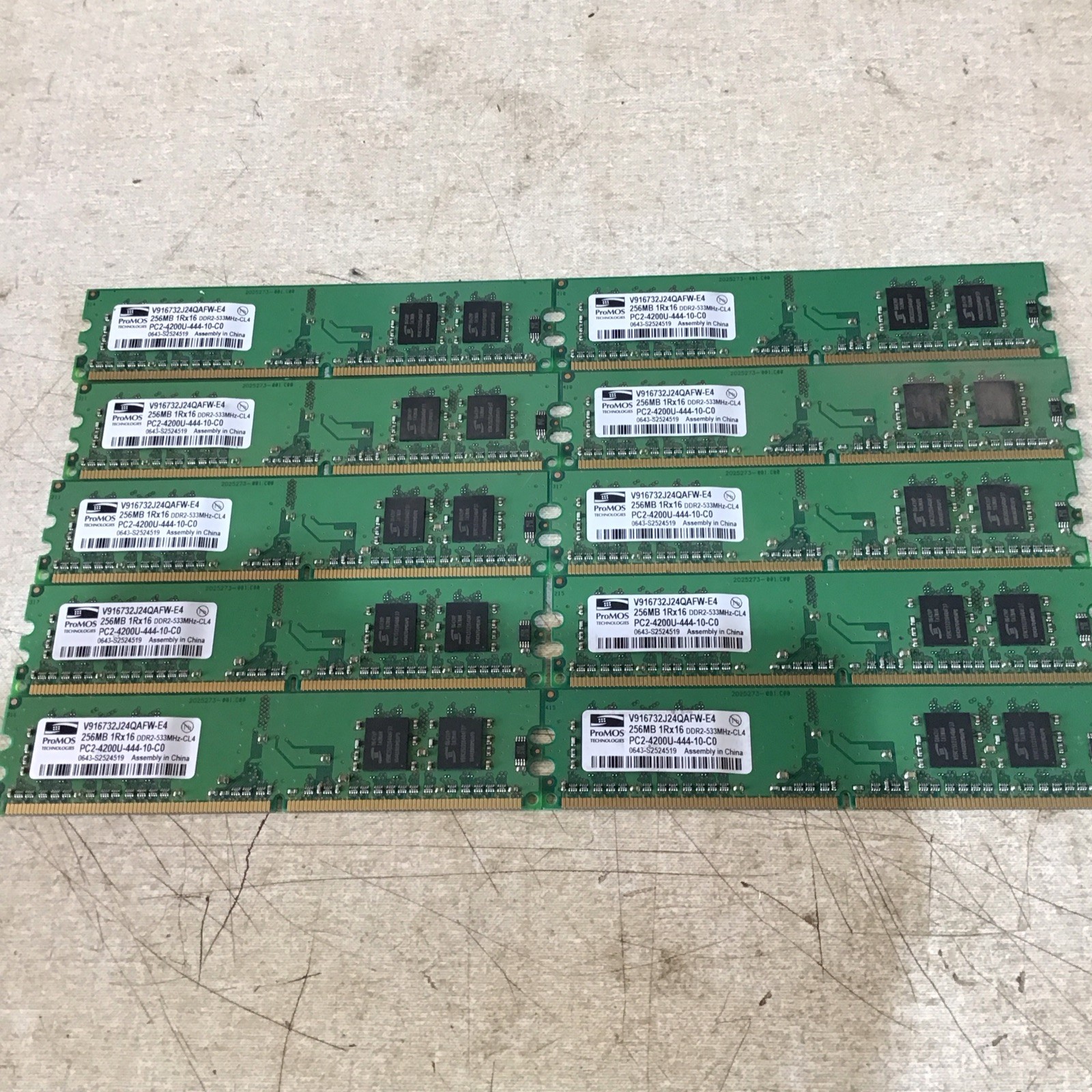 Lot of Two (2) ProMOS V916732J24QAFW-E4 256MB PC2-4200U-444-10-C0 Lot of Two (2) ProMOS V916732J24QAFW-E4 256MB PC2-4200U-444-10-C0