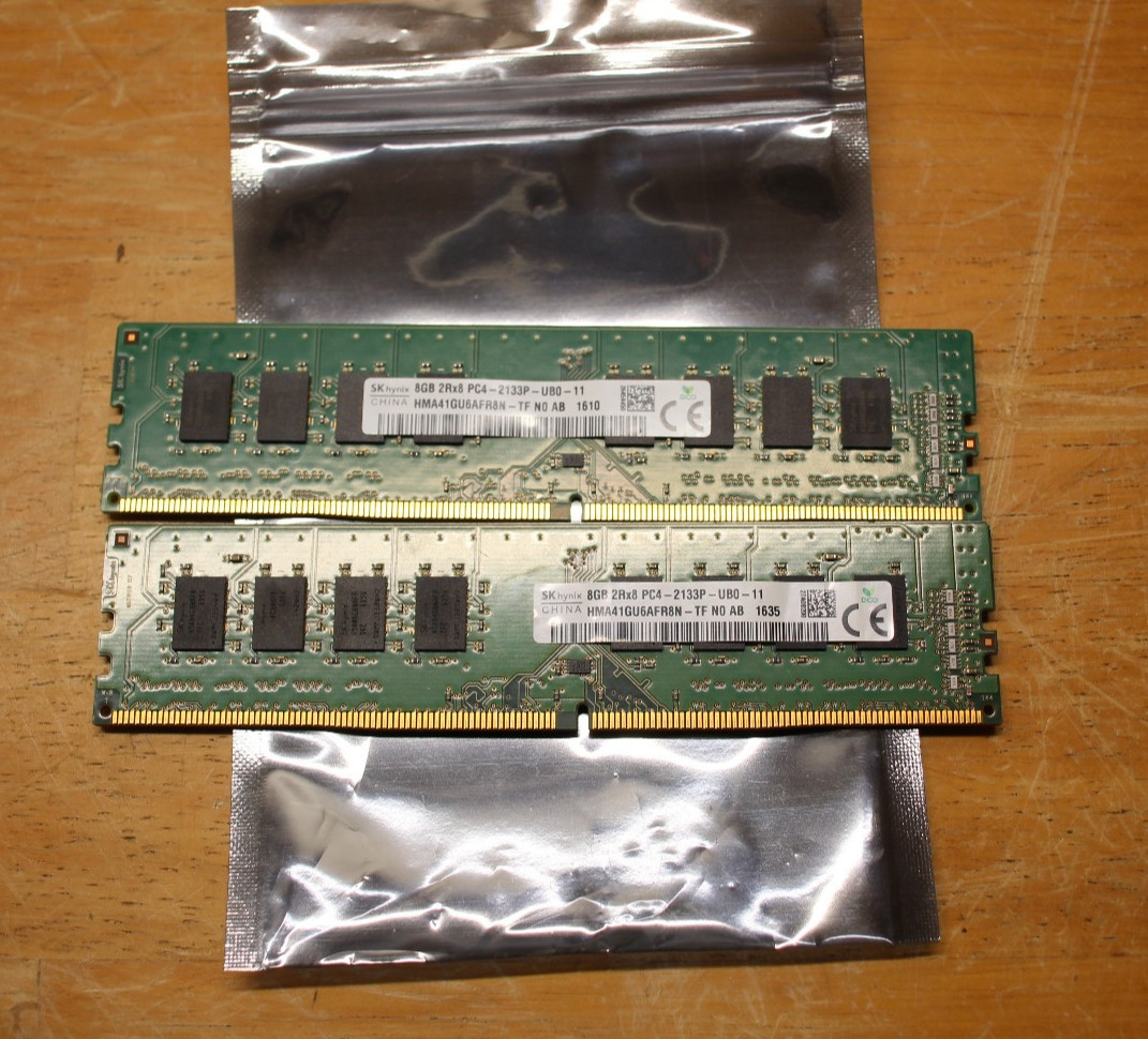 SK Hynix 16GB (2x8GB) PC4-2133P DDR4 OEM Desktop Memory RAM Kit TESTED SK Hynix 16GB (2x8GB) PC4-2133P DDR4 OEM Desktop Memory RAM Kit TESTED