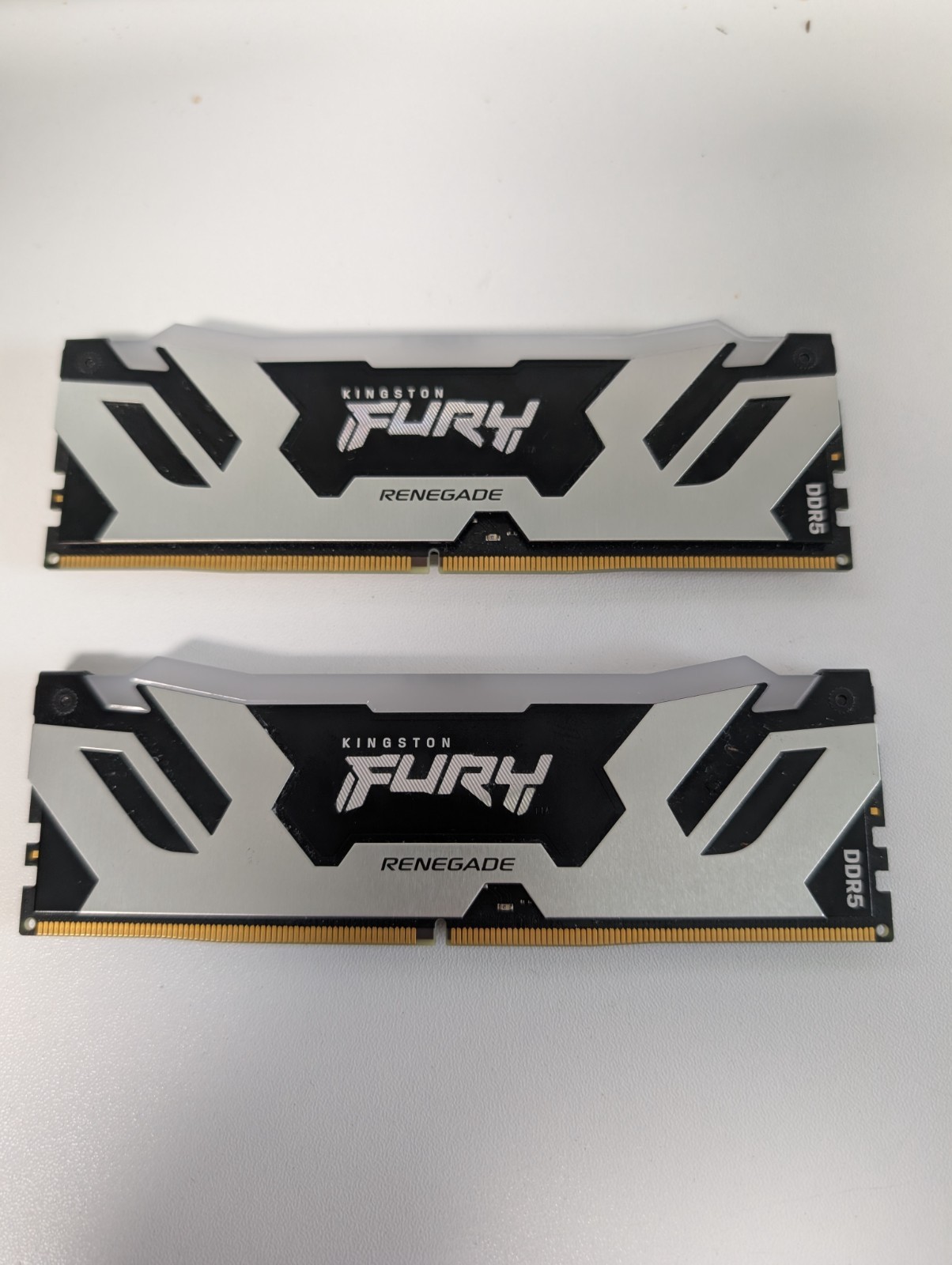 Kingston FURY Renegade 32GB 2x16GB DDR5 6400 6000 CL32 XMP RGB Kingston FURY Renegade 32GB 2x16GB DDR5 6400 6000 CL32 XMP RGB