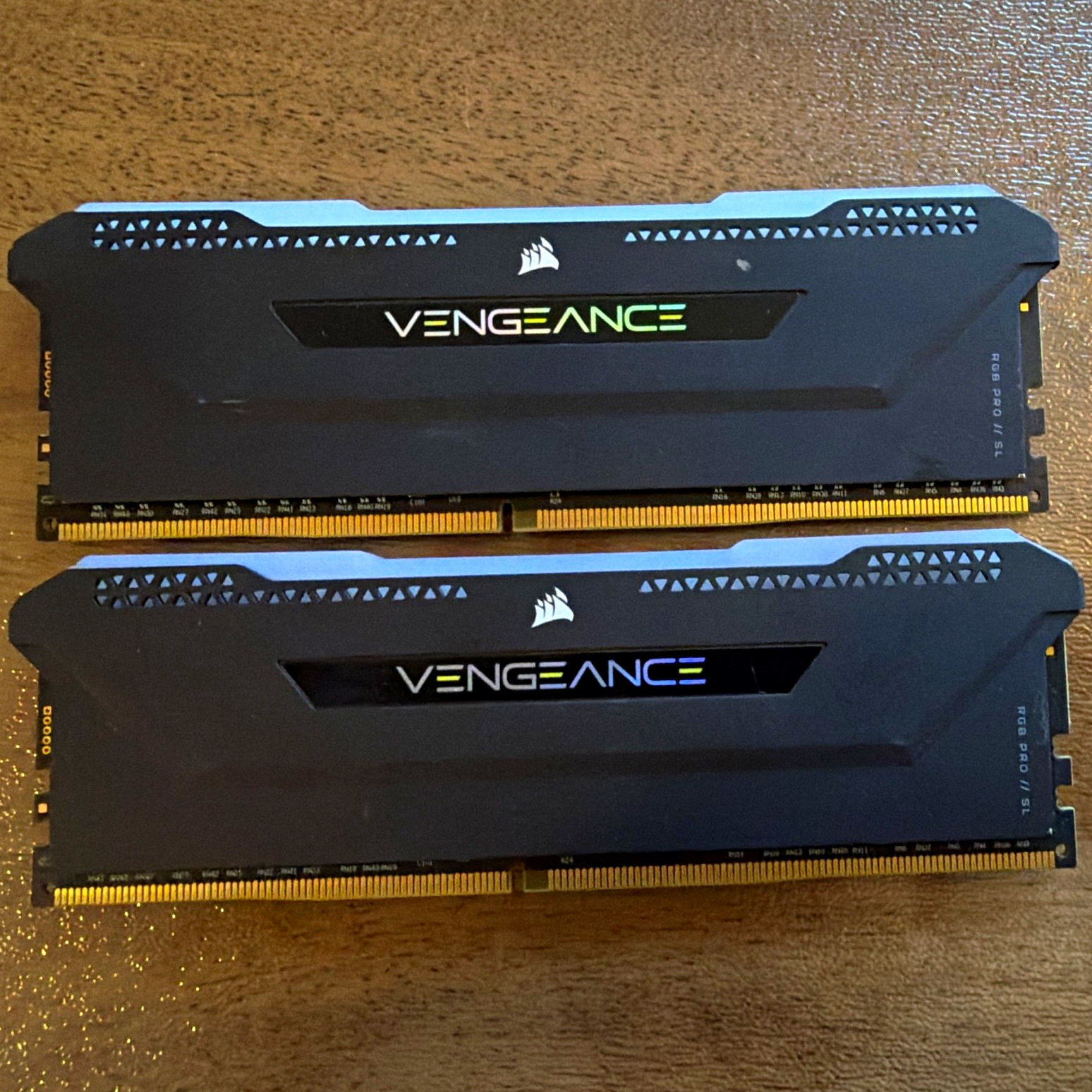 Corsair Vengeance Pro SL 16GB (2x8GB) DDR4 4000MHz DIMM 288-Pin Unbuffered Corsair Vengeance Pro SL 16GB (2x8GB) DDR4 4000MHz DIMM 288-Pin Unbuffered