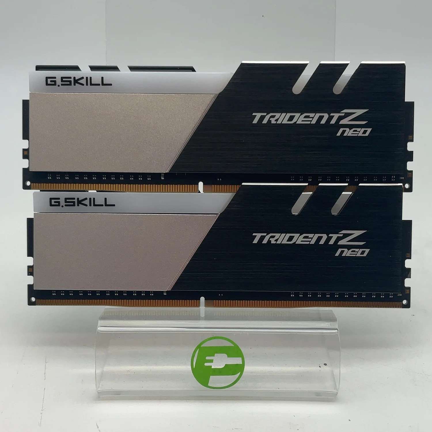 G.Skill Trident Z Neo Series 16GB (2x8GB) RAM DDR4 3600MHz F4-3600C16D-16GTZNC G.Skill Trident Z Neo Series 16GB (2x8GB) RAM DDR4 3600MHz F4-3600C16D-16GTZNC