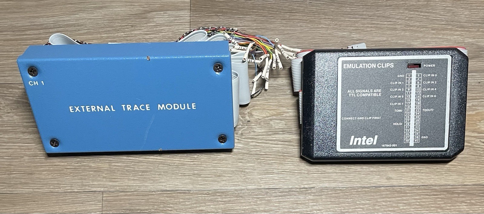Vintage Intel Emulation Clips Emulator w/ External Trace Module Vintage Intel Emulation Clips Emulator w/ External Trace Module