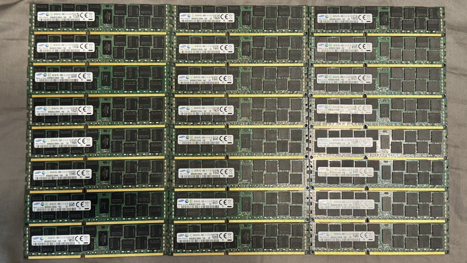 384GB 24x16GB Samsung M393B2G70QH0-YKO PC3L-12800R DDR3 ECC REG Server RAM 384GB 24x16GB Samsung M393B2G70QH0-YKO PC3L-12800R DDR3 ECC REG Server RAM