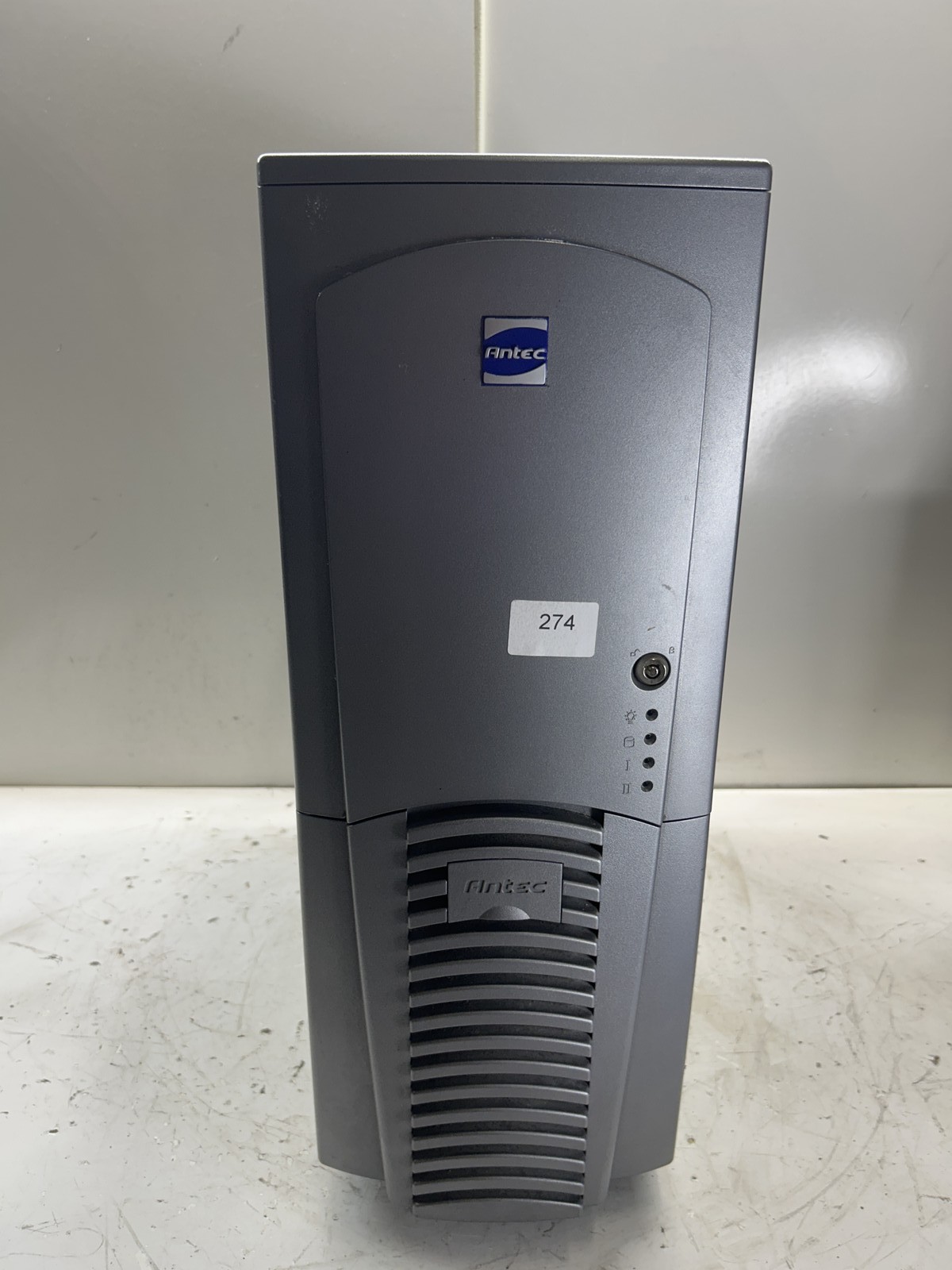 Antec Plus 1080 AMG Performance Series ATX PC Computer Case Retro Vintage Case Antec Plus 1080 AMG Performance Series ATX PC Computer Case Retro Vintage Case