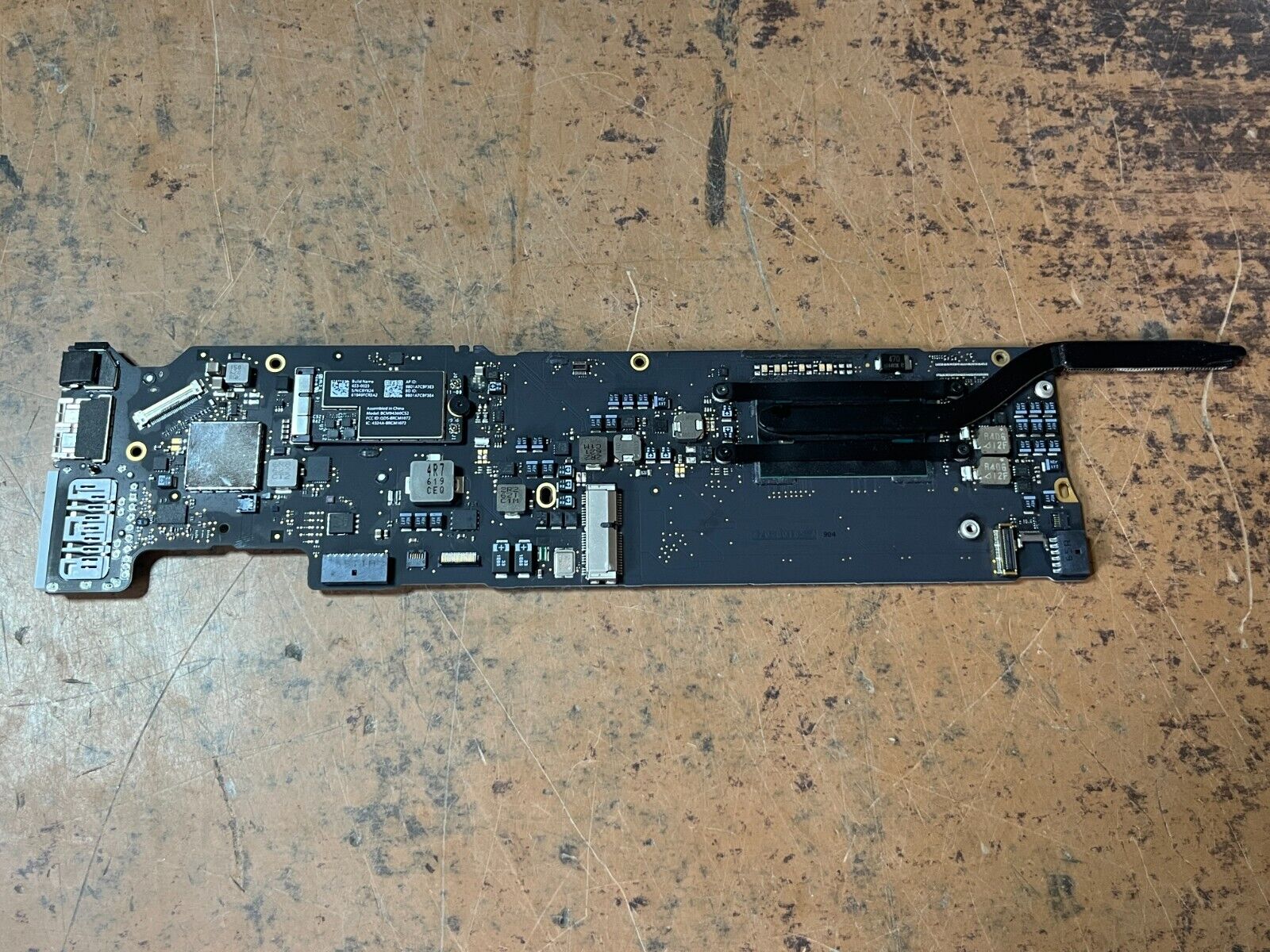 820-00165-A Logic Board core i5 2015 1.6GHz 8GB RAM Apple MacBook Air 13