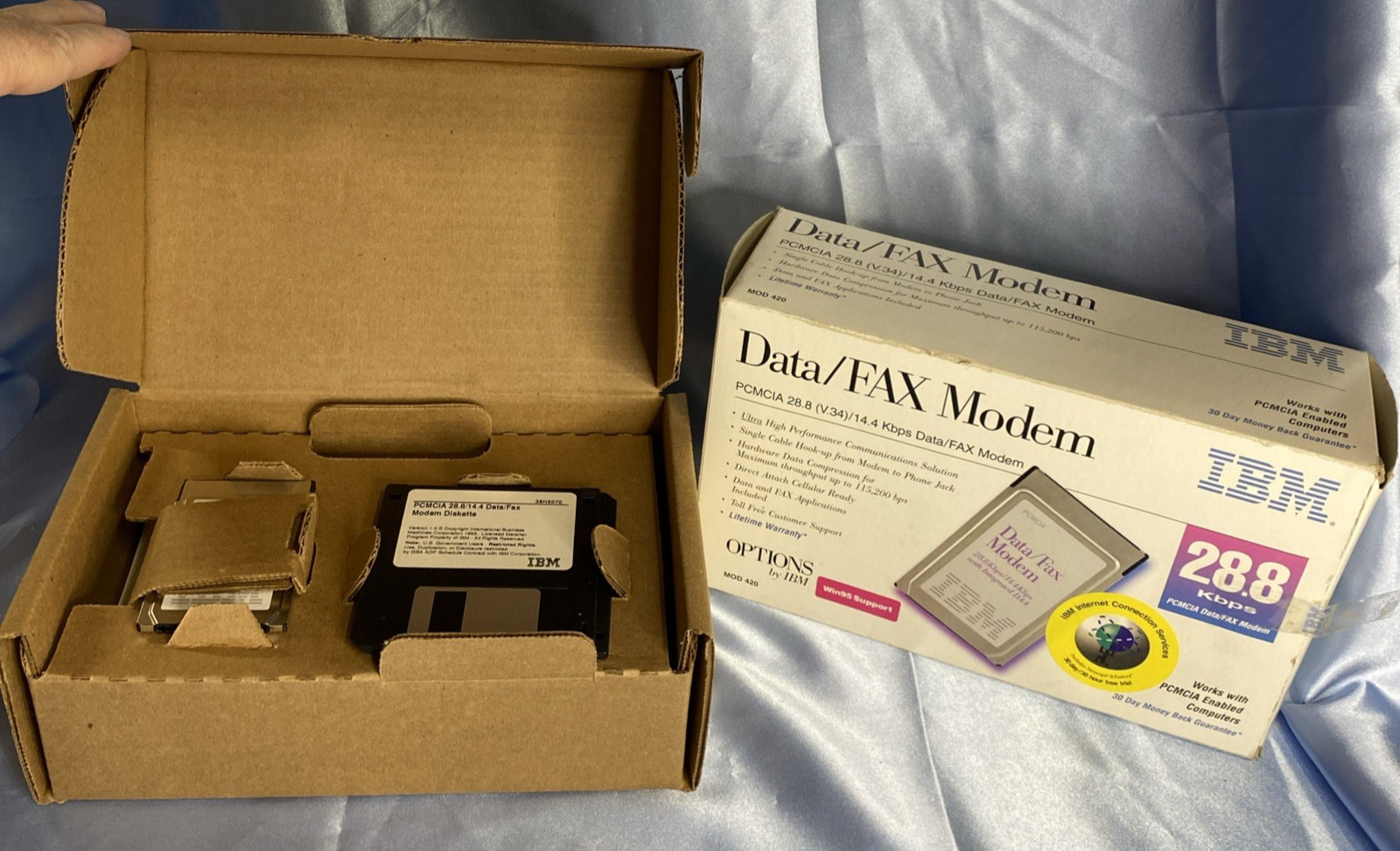 UNUSED 1990s IBM Data/Fax Modem PCMCIA 28.8 /14.4 kbps DOS WINDOWS OS/2 MOD 420