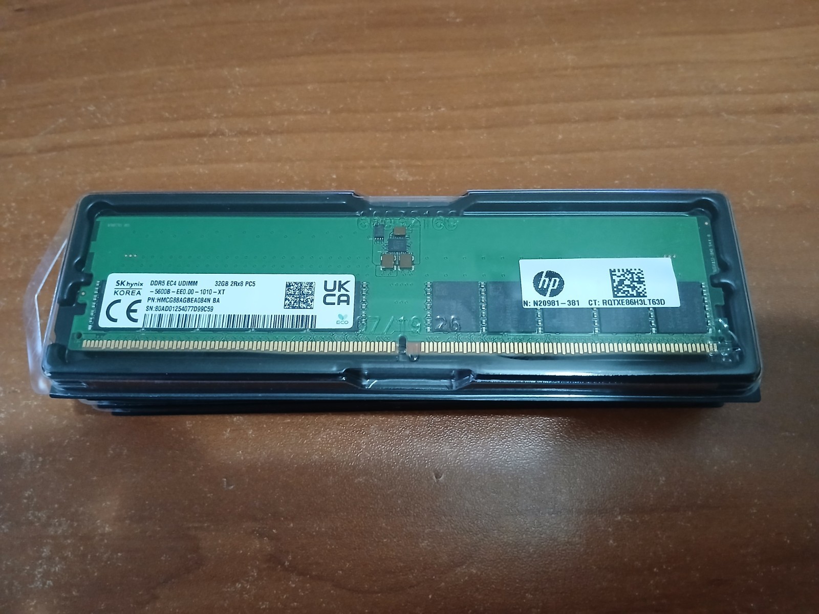 1x32GB SK Hynix DDR5-5600 EC4 ECC UDIMM SERVER RAM Memory HMCG88AGBEA084N 1x32GB SK Hynix DDR5-5600 EC4 ECC UDIMM SERVER RAM Memory HMCG88AGBEA084N