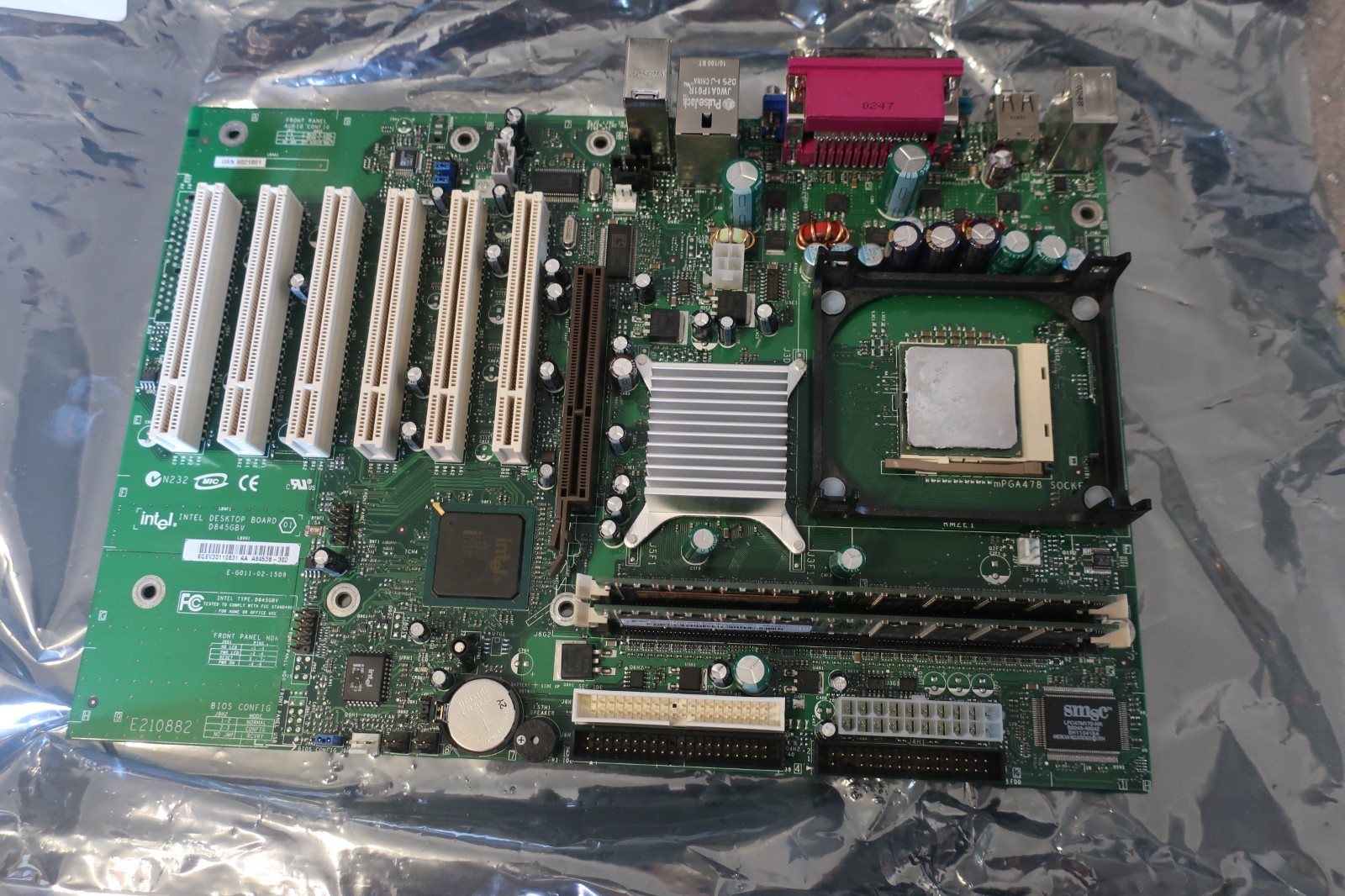 Intel D845GBV motherboard w/ CPU & 512MB DDR266 tested good Intel D845GBV motherboard w/ CPU & 512MB DDR266 tested good