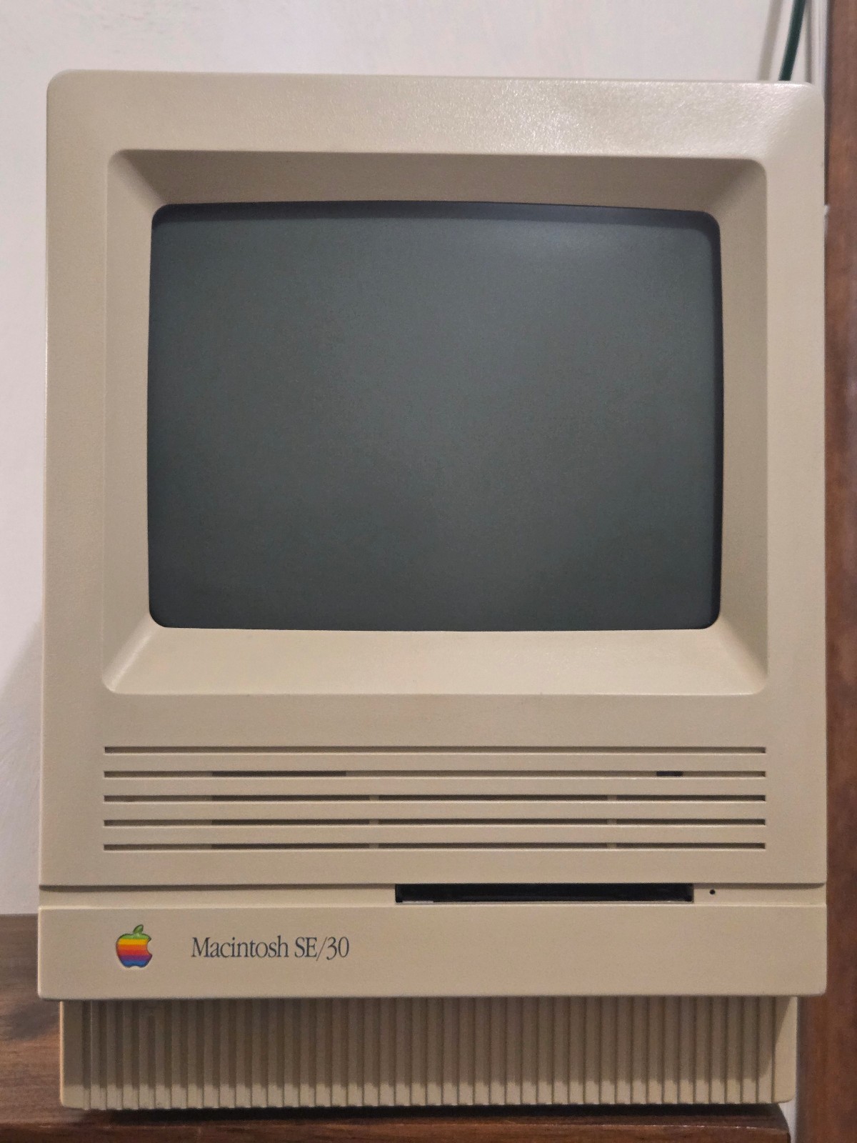Vintage 1988 Apple MAC SE/30 Computer M5119 Logic, Analog & PSU Recapped Vintage 1988 Apple MAC SE/30 Computer M5119 Logic, Analog & PSU Recapped