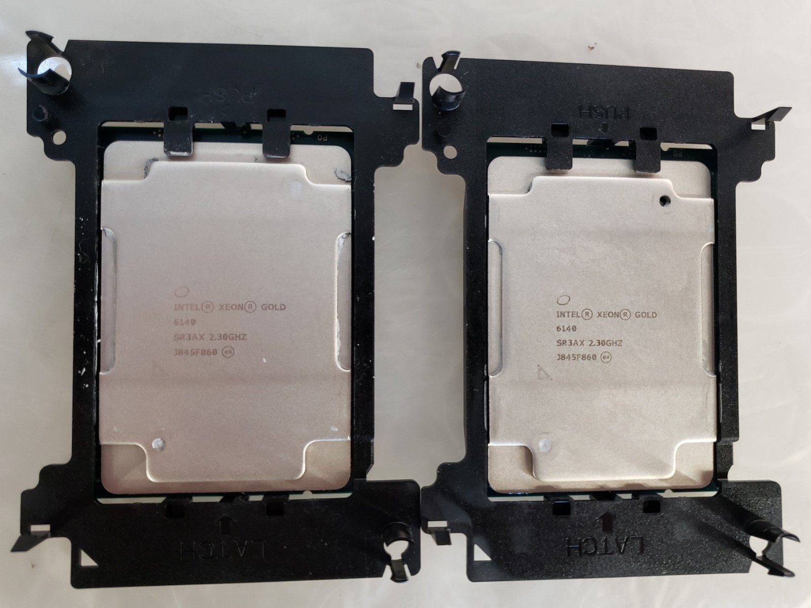 Pair of Intel Xeon Gold 6140 SR3AX 2.30GHz CPU Server Processor w/ Black Bracket