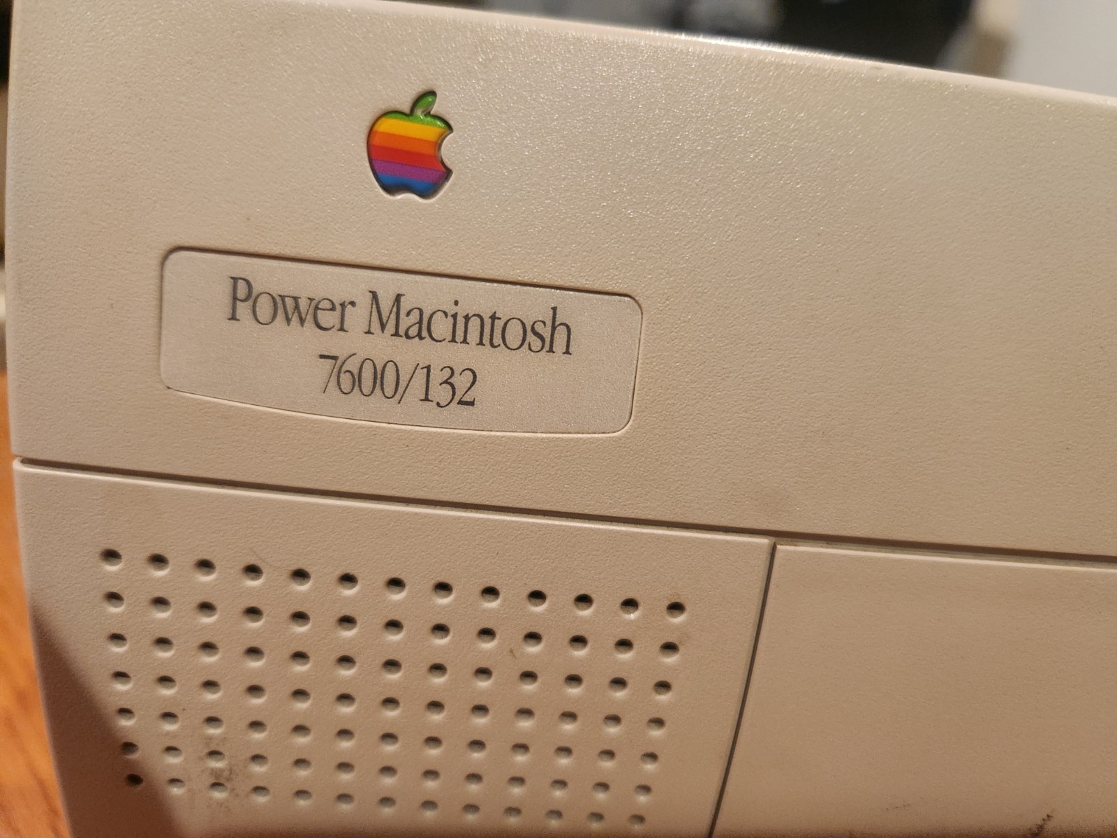 Vintage Apple Power Macintosh 7600/132 Desktop Computer Parts Repair Untested Vintage Apple Power Macintosh 7600/132 Desktop Computer Parts Repair Untested