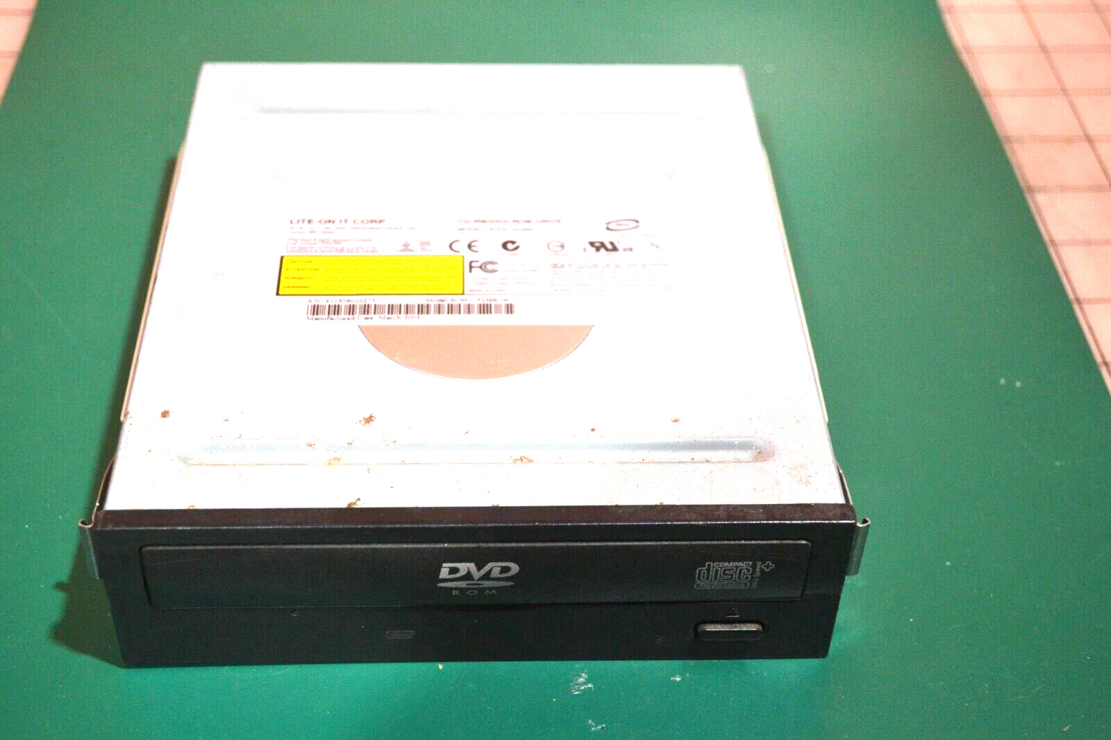 SOHC-5236, SOHC-5236K37C LITEON CD-RW/DVD-ROM DRIVE WITH BLACK BEZEL
