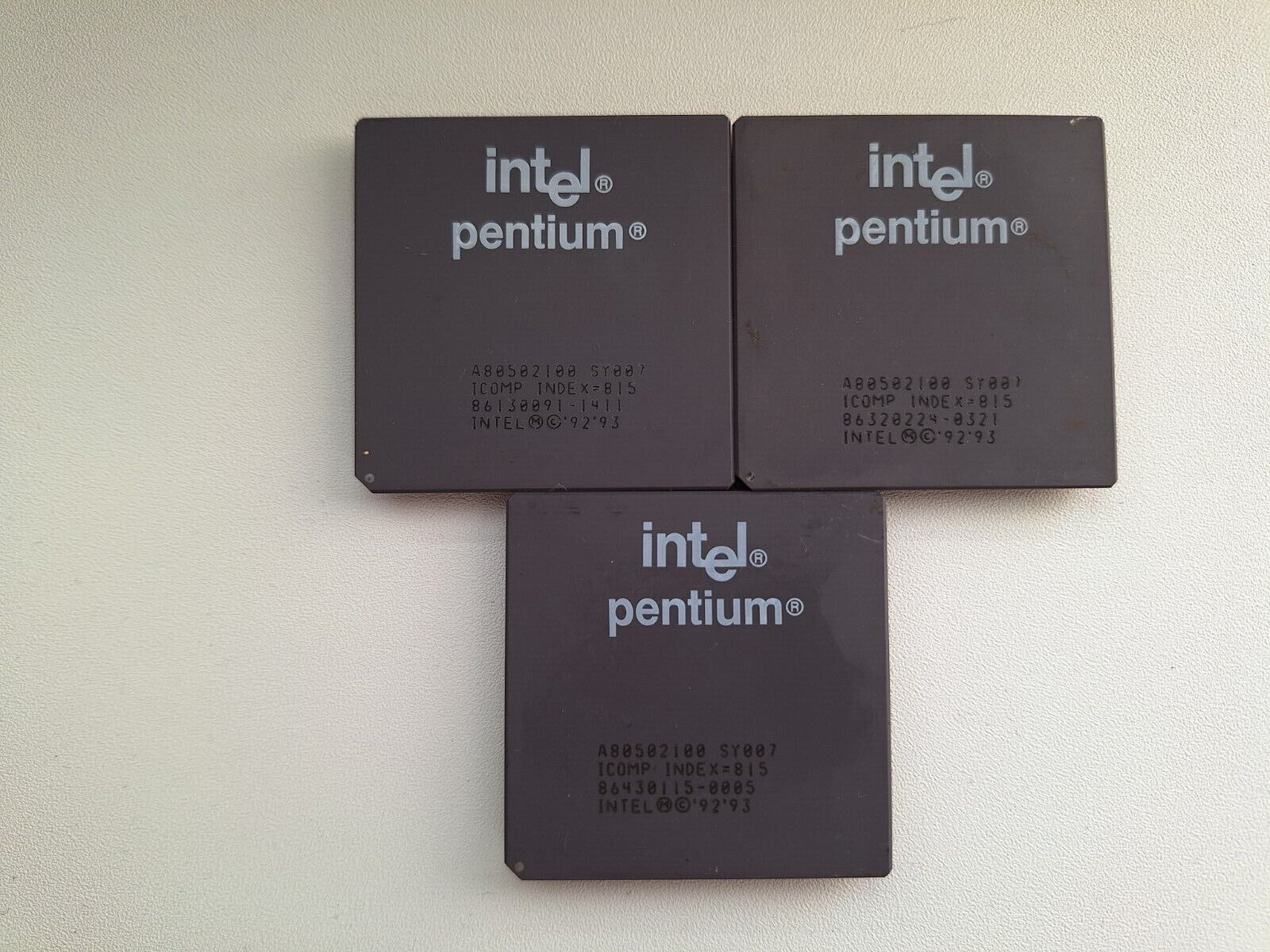 Intel Pentium 75 90 100 120 133 150 166 200 classic Pentium, Vintage CPU, GOLD