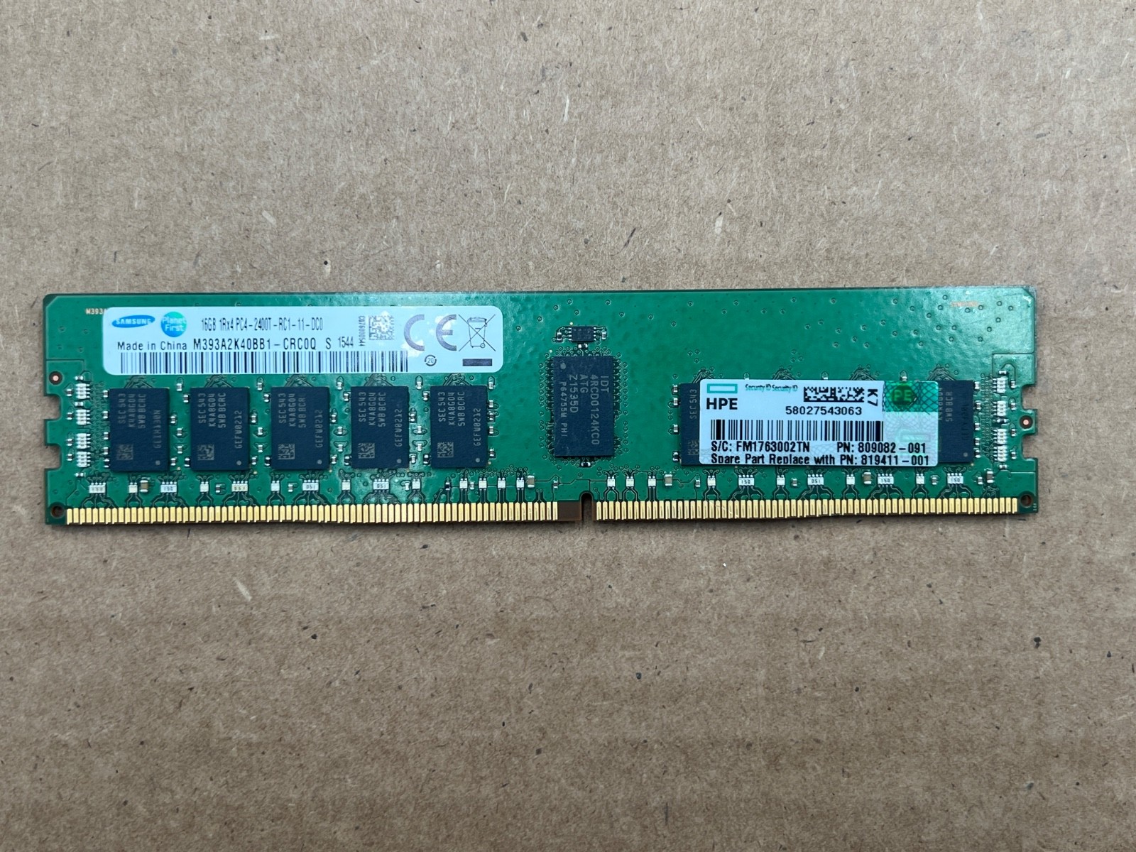 Samsung 16GB M393A2K40BB1-C 1Rx4 PC4-2400 RDIMM DDR4-19200 ECC REG RAM