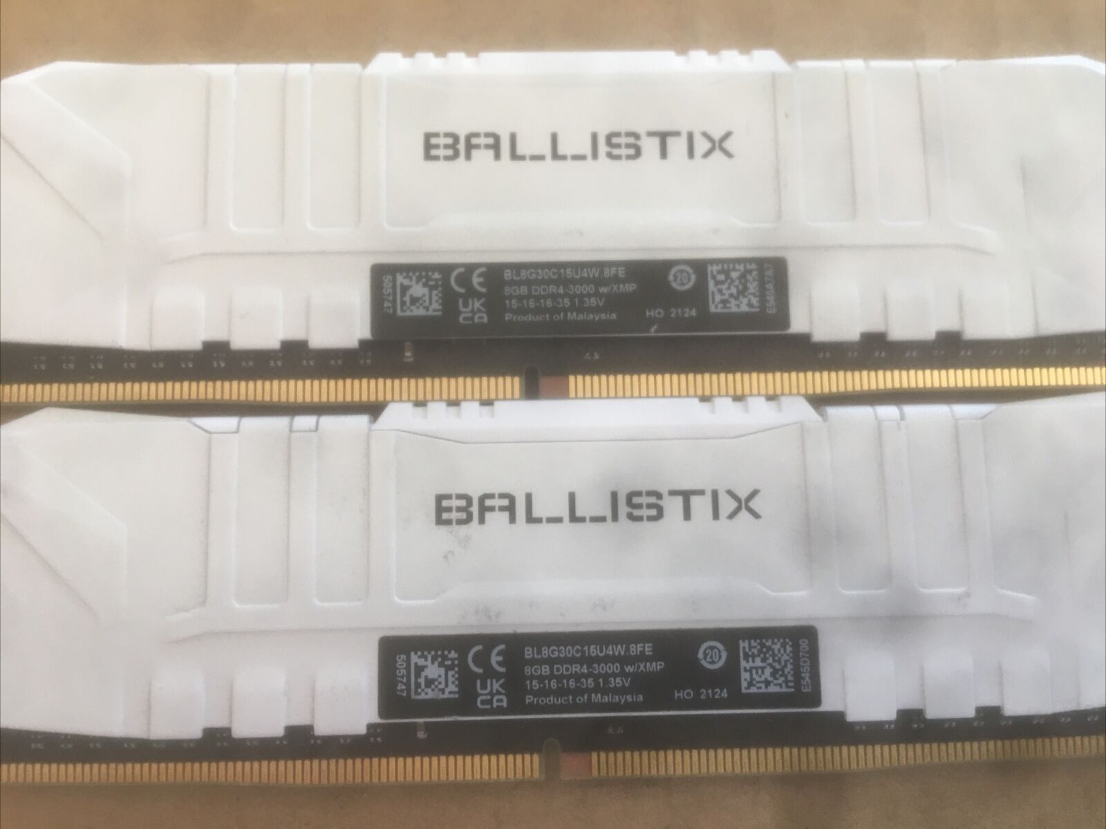 Crucial Ballistix 3000MHz DDR4 RAM Memory 2X8GB 16GB BL8G30C15U4W.8FE PC4-24000