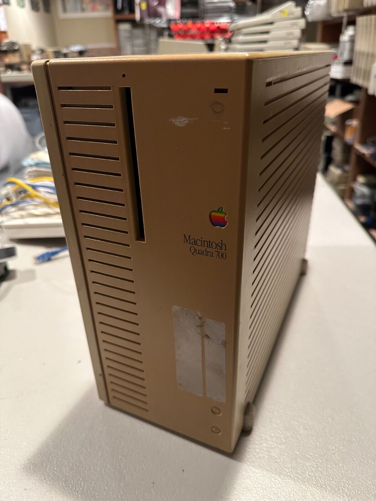 Vintage Apple Macintosh Quadra Computer Incomplete READ