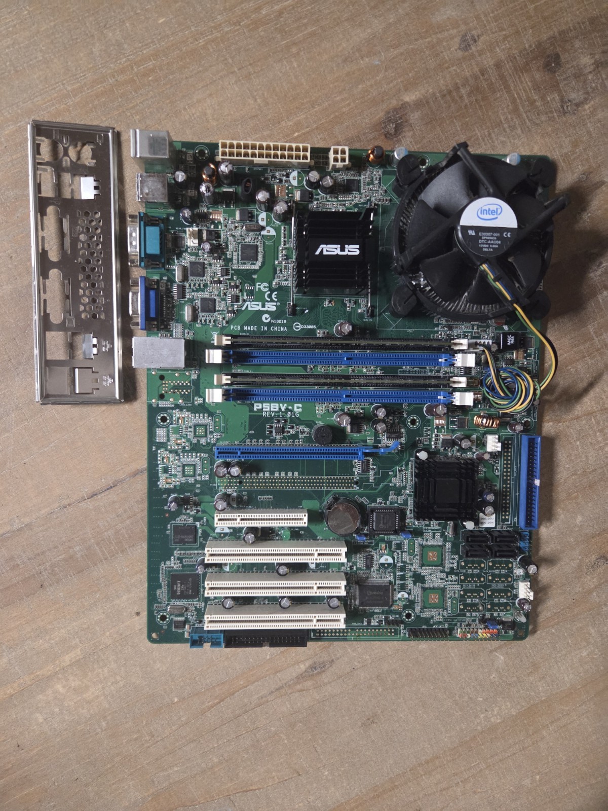 ASUS P5BV-C Server Motherboard Combo w/ Core 2 Duo, 2GB RAM& I/O Shield - TESTED ASUS P5BV-C Server Motherboard Combo w/ Core 2 Duo, 2GB RAM& I/O Shield - TESTED