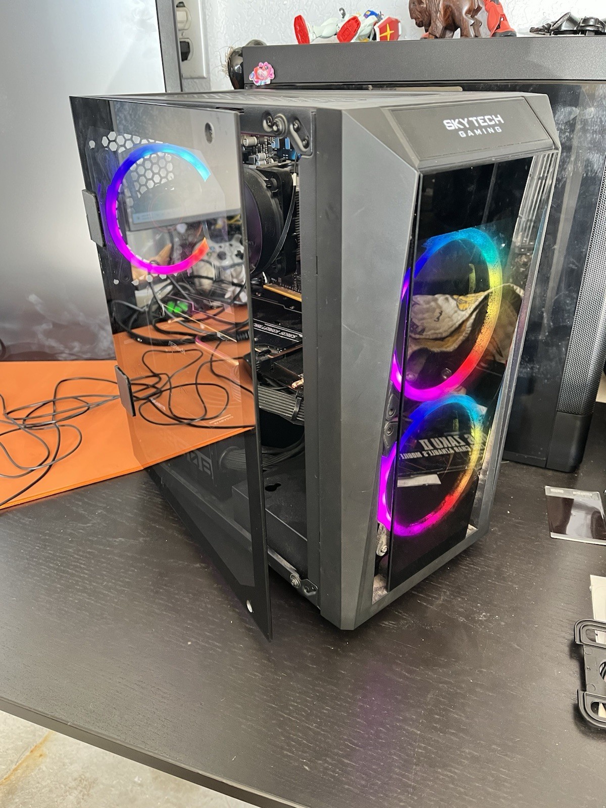 Skytech RGB Gaming PC Ryzen 5 2600 RX 6600 XT 16GB RAM 500GB SSD Skytech RGB Gaming PC Ryzen 5 2600 RX 6600 XT 16GB RAM 500GB SSD