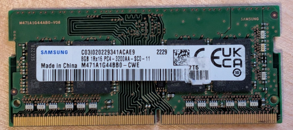 Samsung 8GB DDR4 SO-DIMM PC4-3200AA 260-Pin RAM M471A1G44BB0-CWE Module Samsung 8GB DDR4 SO-DIMM PC4-3200AA 260-Pin RAM M471A1G44BB0-CWE Module