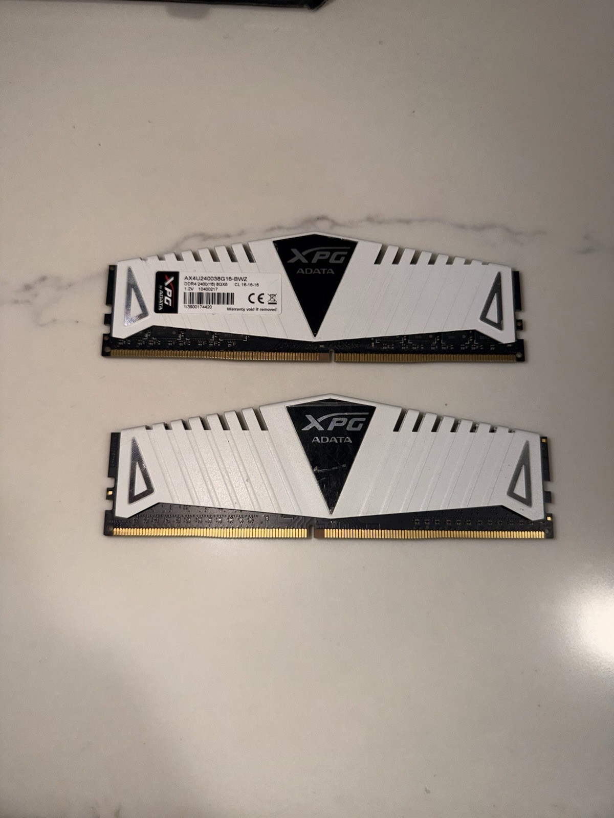 XPG ADATA 16GB (2X 8GB) DDR4 RAM WHITE XPG ADATA 16GB (2X 8GB) DDR4 RAM WHITE