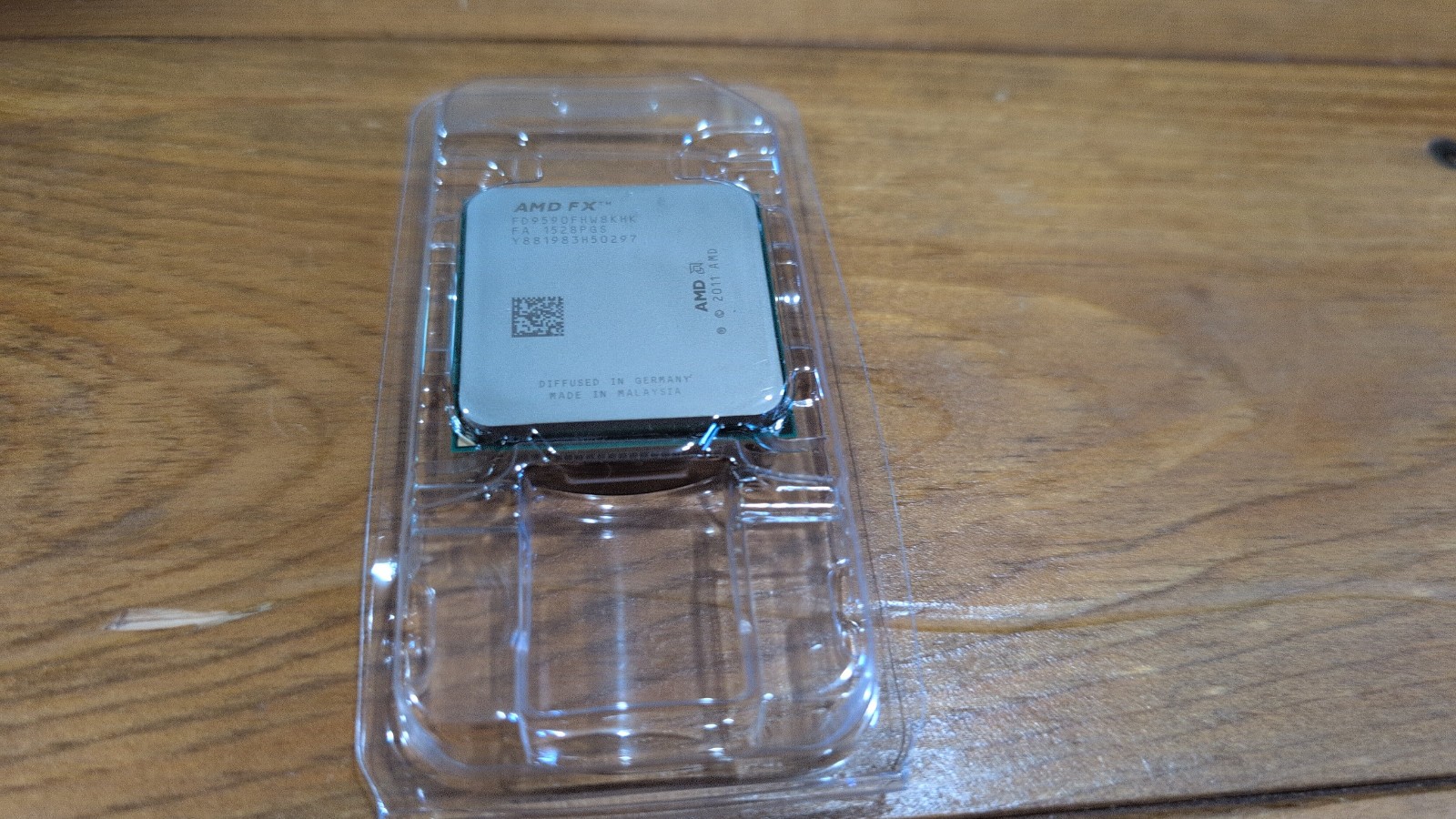 AMD FX-9590 CPU 8 Core 8 Thread 4.7 GHz (FD9590FHW8KHK) AMD FX-9590 CPU 8 Core 8 Thread 4.7 GHz (FD9590FHW8KHK)