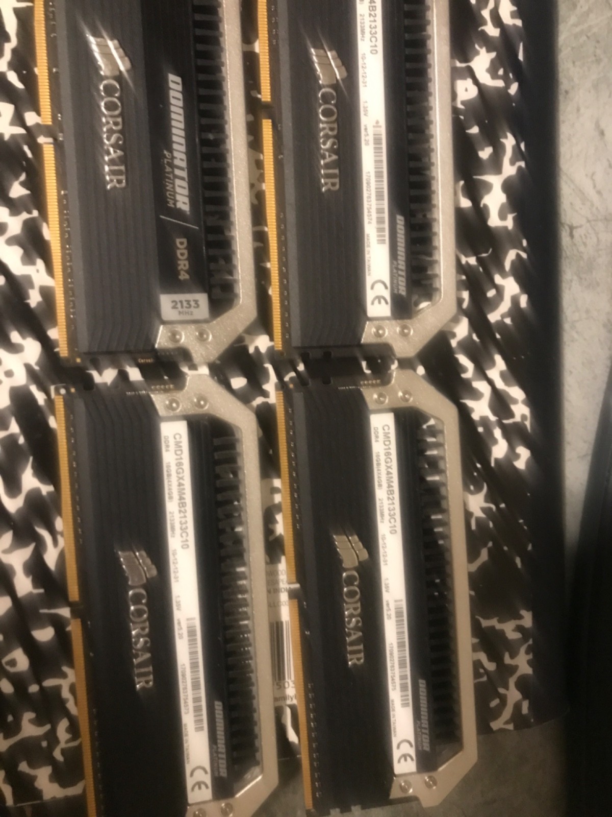 CORSAIR DOMINATOR PLATINUM 4x4GB CMD16GX4M4B2133C10 2133MHz DDR4 CORSAIR DOMINATOR PLATINUM 4x4GB CMD16GX4M4B2133C10 2133MHz DDR4