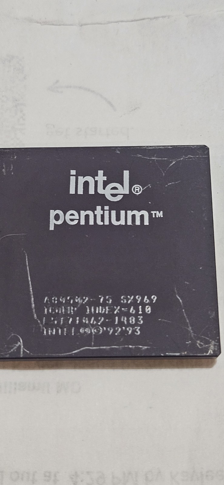 Vintage 1992-1993  Intel Pentium Processor Chip  A-80502-75 SX969