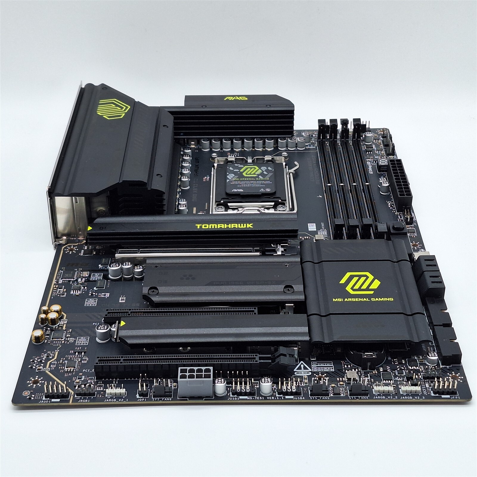 MSI MAG X870 Tomahawk WiFi Gaming Motherboard (AM5, DDR5, Wi-Fi 7, ATX) MSI MAG X870 Tomahawk WiFi Gaming Motherboard (AM5, DDR5, Wi-Fi 7, ATX)