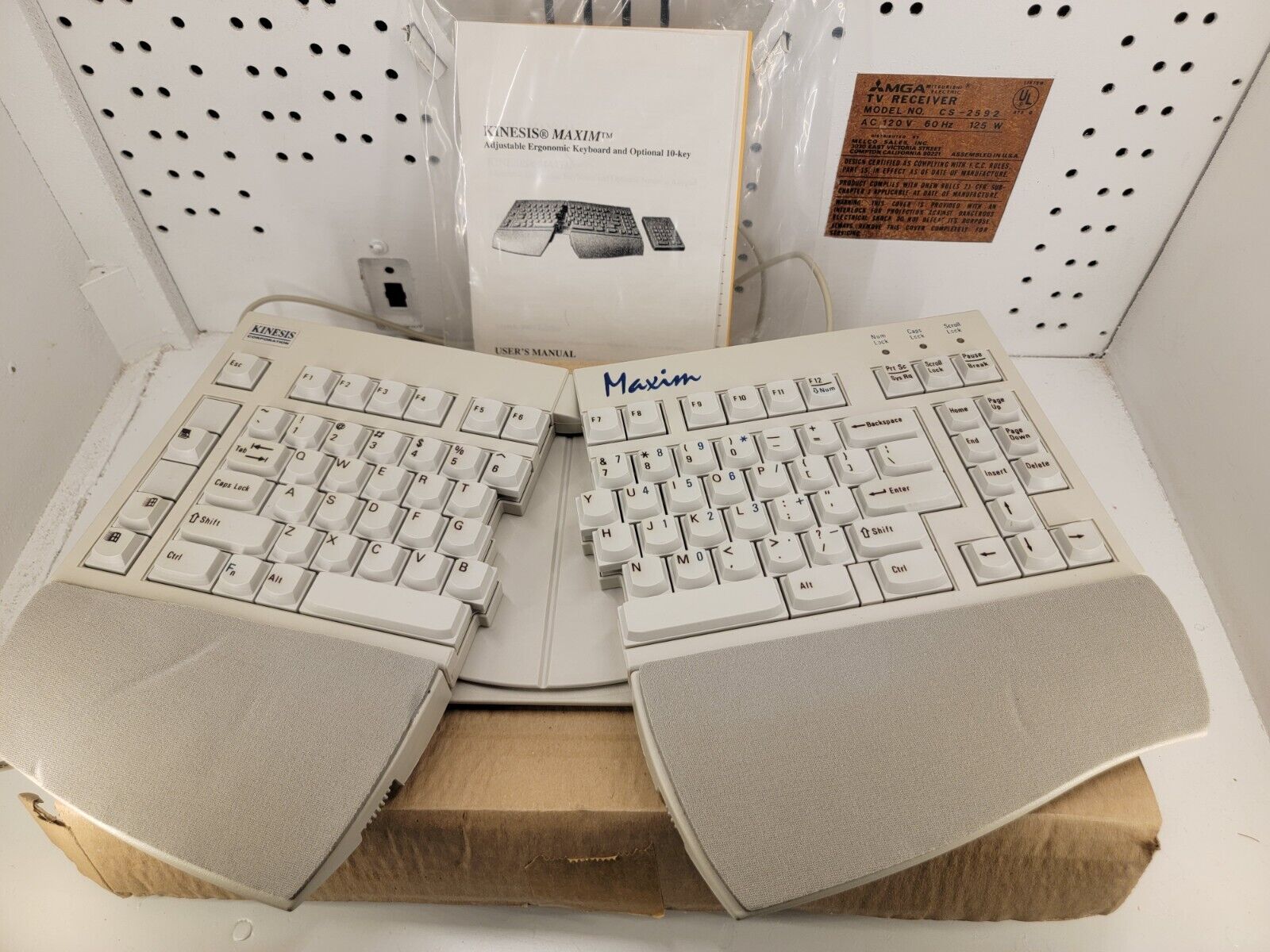 Vintage Adjustable Ergonomic Keyboard 90s Kinesis Maxim Tested Works IN BOX